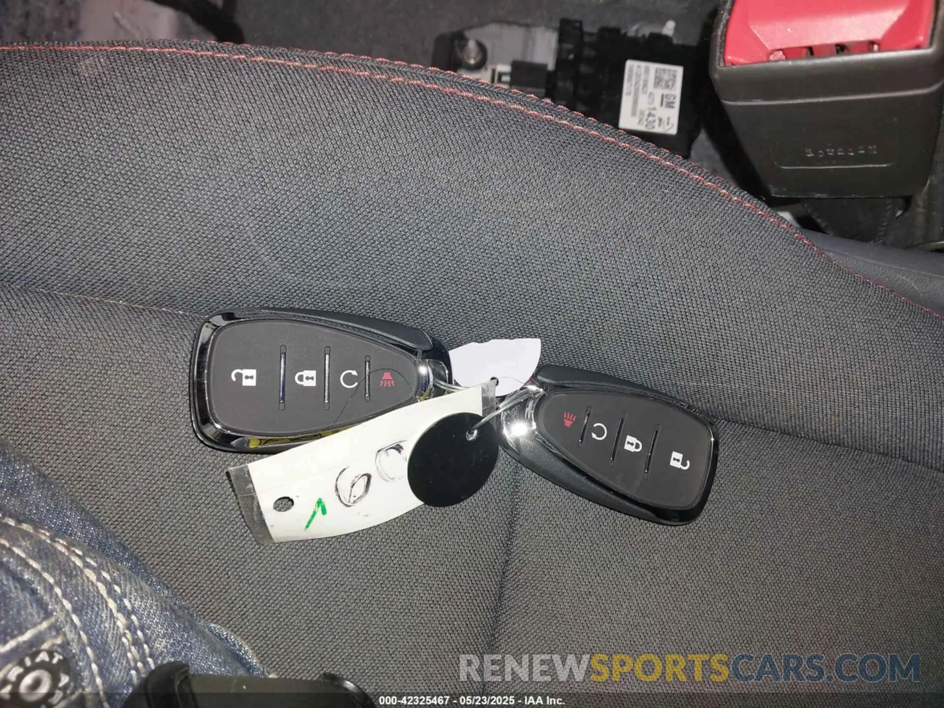 11 Фотография поврежденного автомобиля 1G1FY6S04M4110446 CHEVROLET BOLT EV 2021