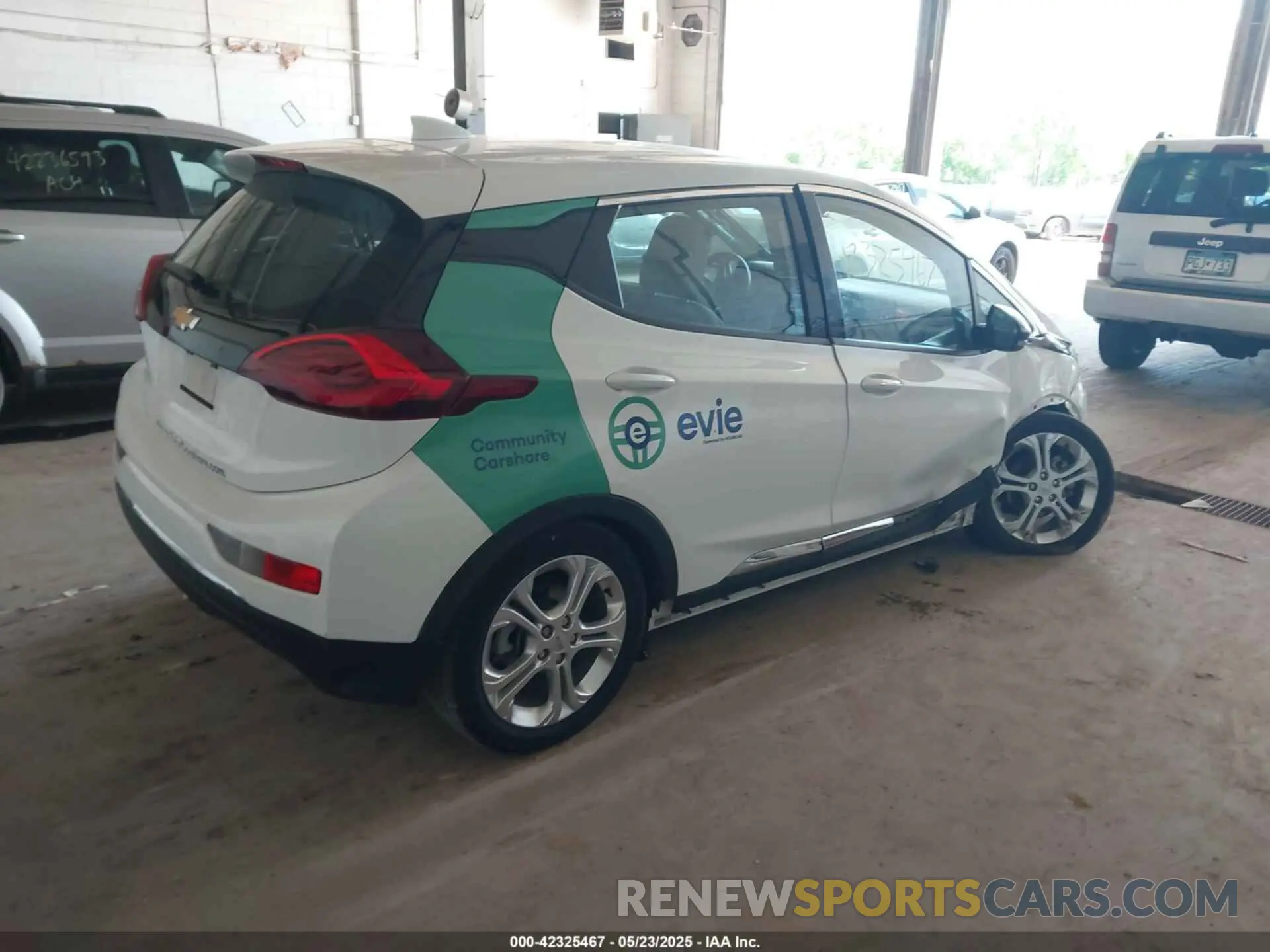 4 Фотография поврежденного автомобиля 1G1FY6S04M4110446 CHEVROLET BOLT EV 2021