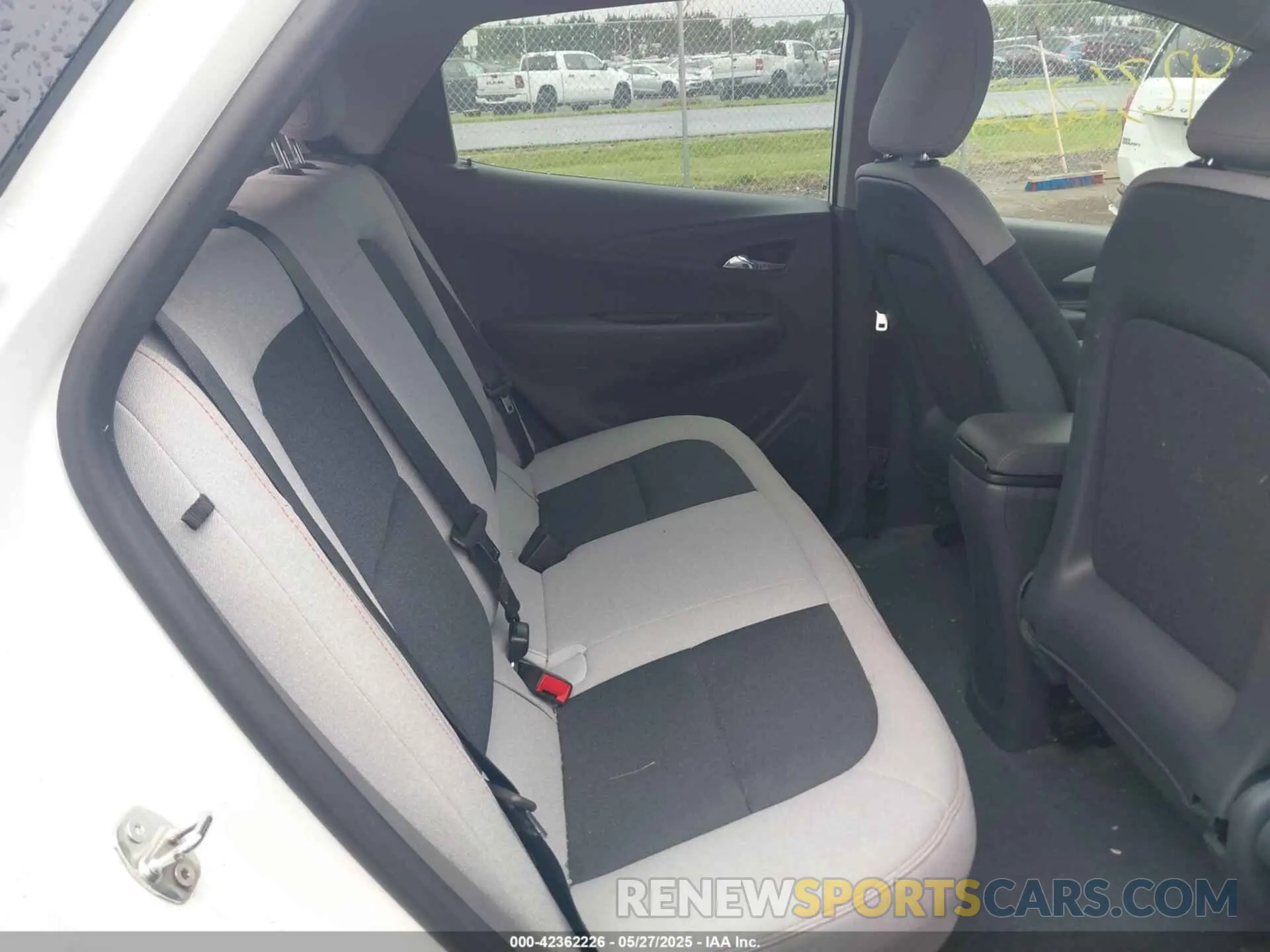 8 Photograph of a damaged car 1G1FY6S05M4101349 CHEVROLET BOLT EV 2021