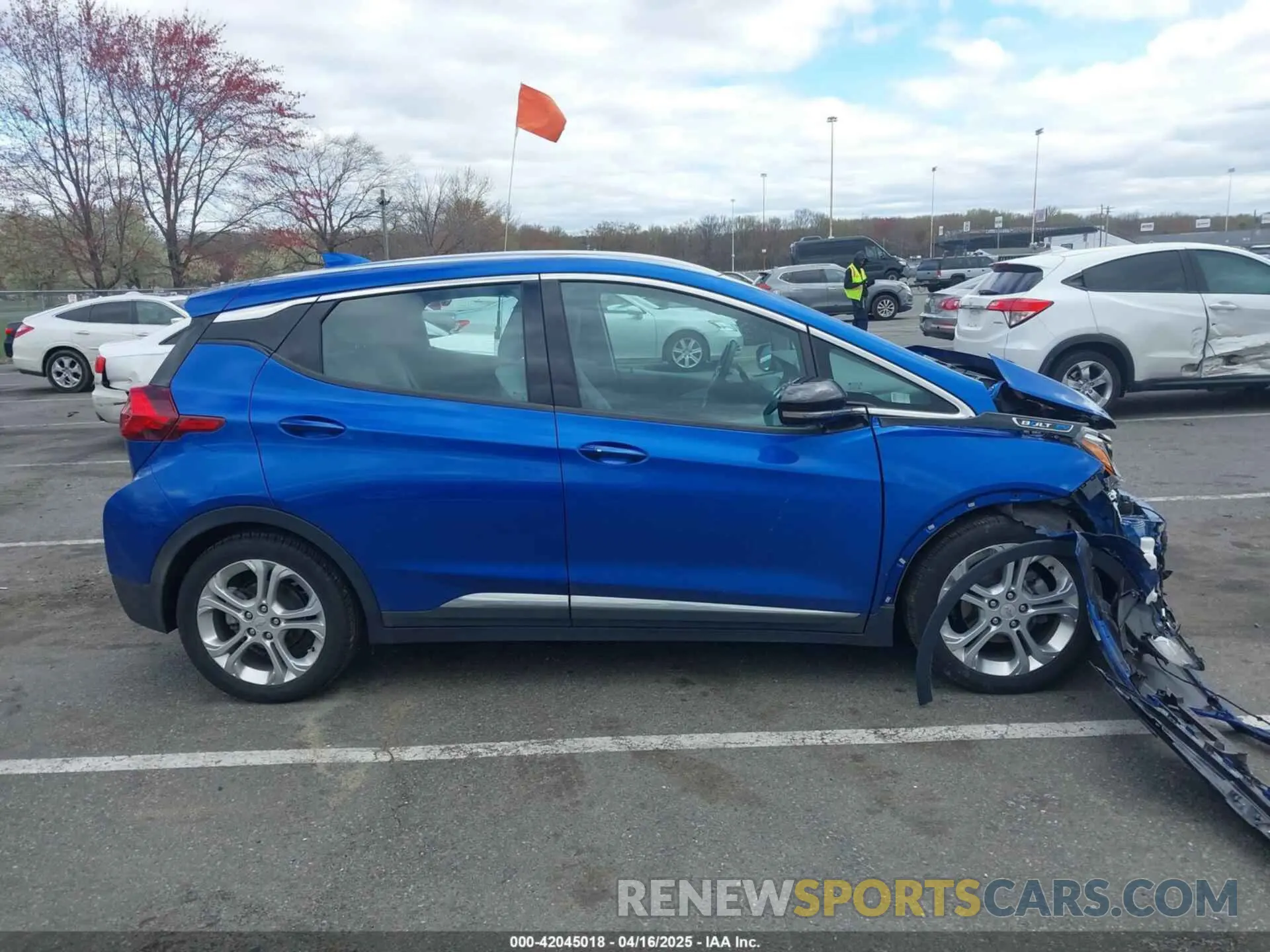 13 Photograph of a damaged car 1G1FY6S08M4112443 CHEVROLET BOLT EV 2021