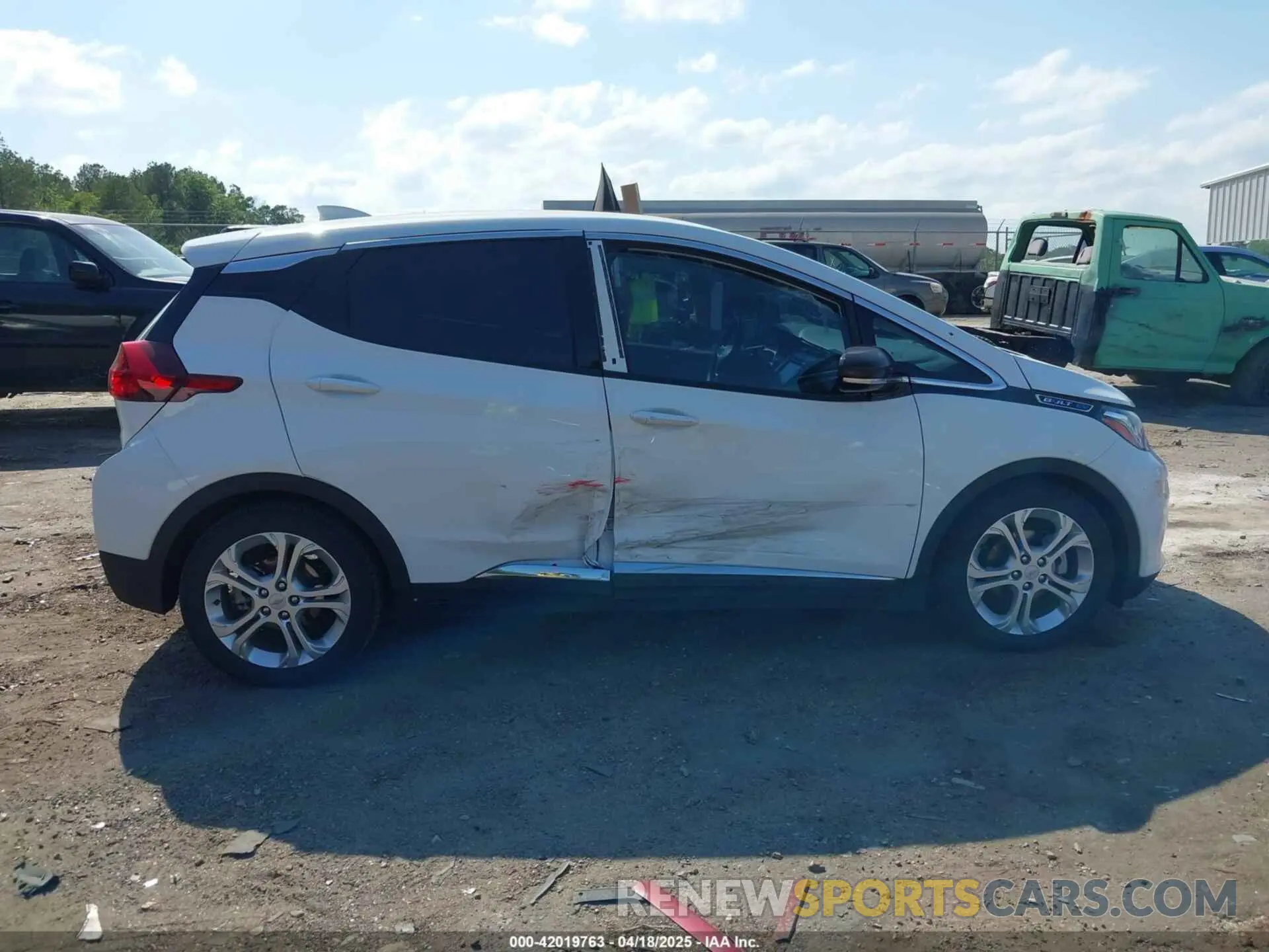 13 Photograph of a damaged car 1G1FY6S08M4113494 CHEVROLET BOLT EV 2021