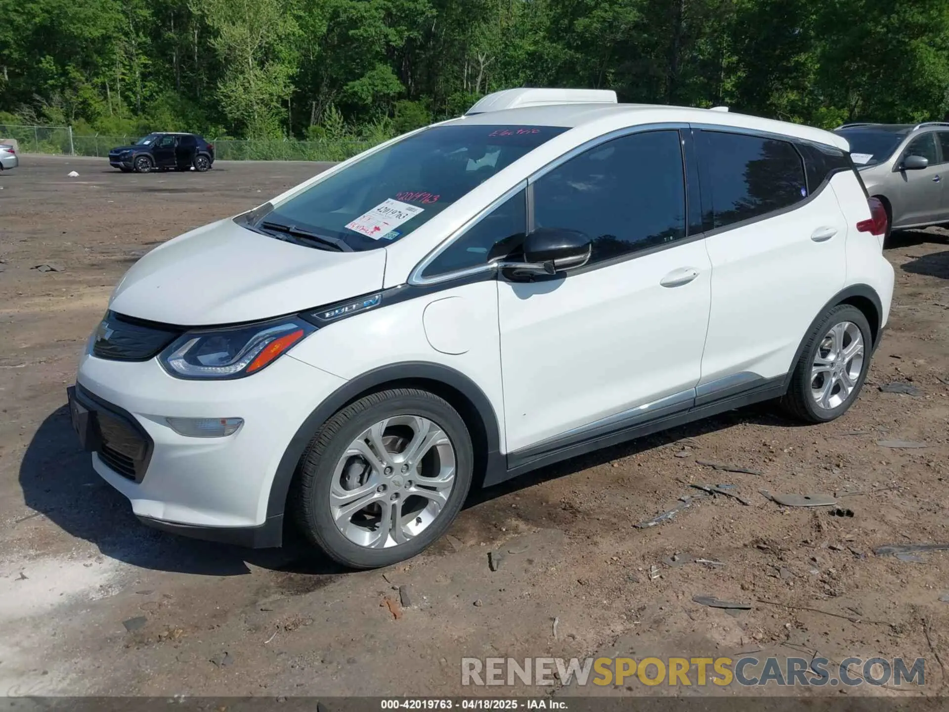 2 Photograph of a damaged car 1G1FY6S08M4113494 CHEVROLET BOLT EV 2021
