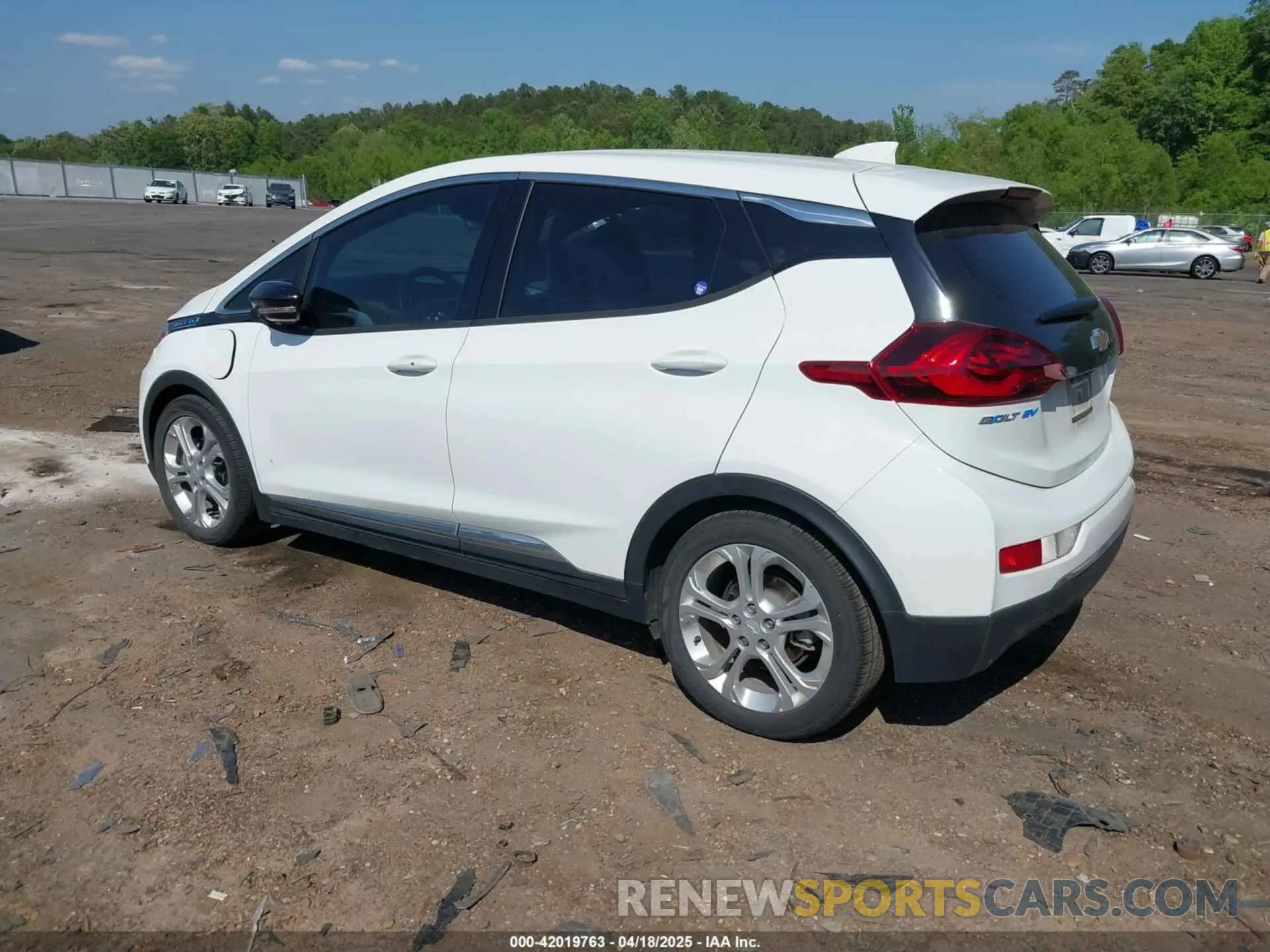 3 Photograph of a damaged car 1G1FY6S08M4113494 CHEVROLET BOLT EV 2021