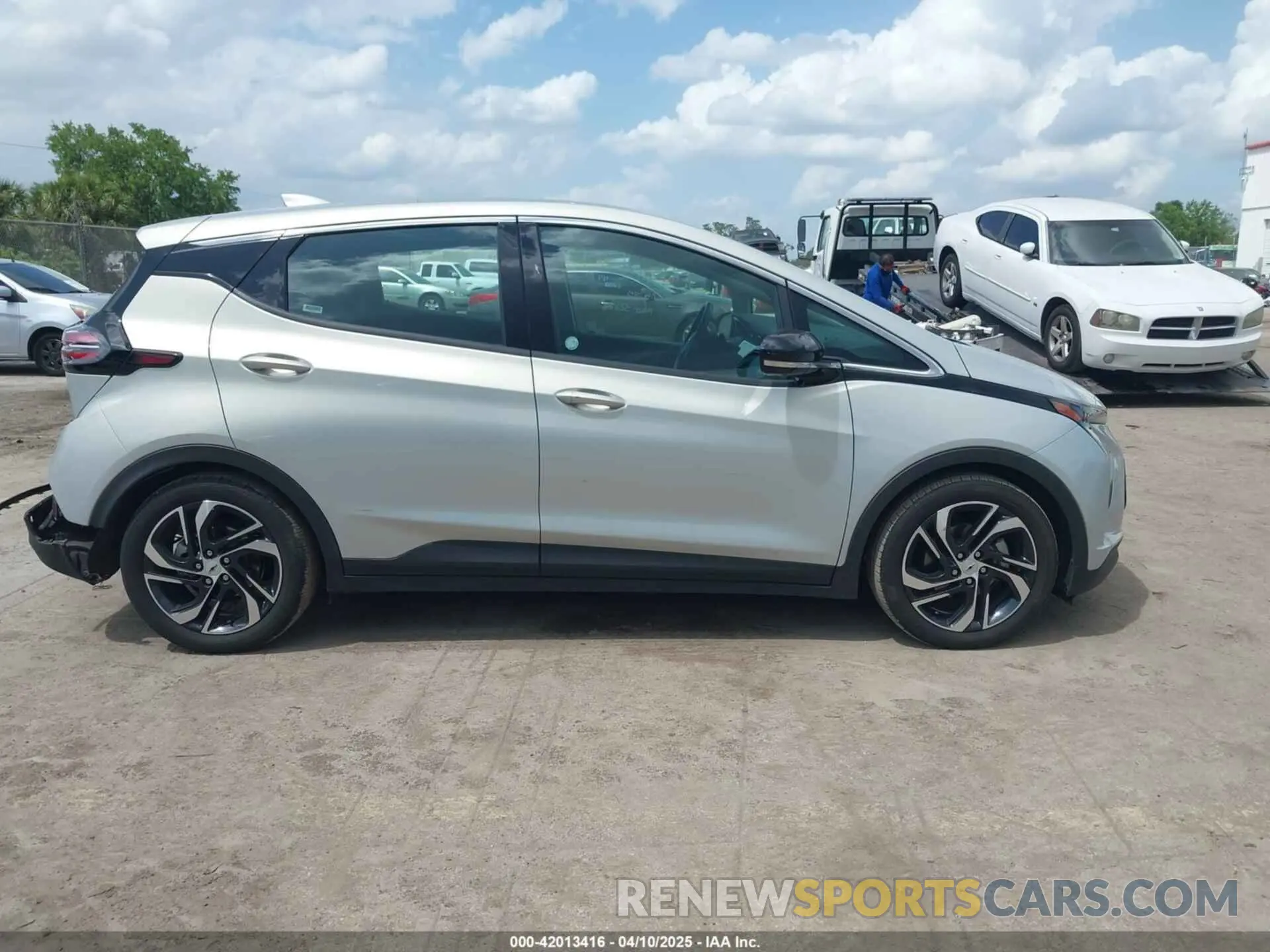 13 Photograph of a damaged car 1G1FX6S03P4184738 CHEVROLET BOLT EV 2023