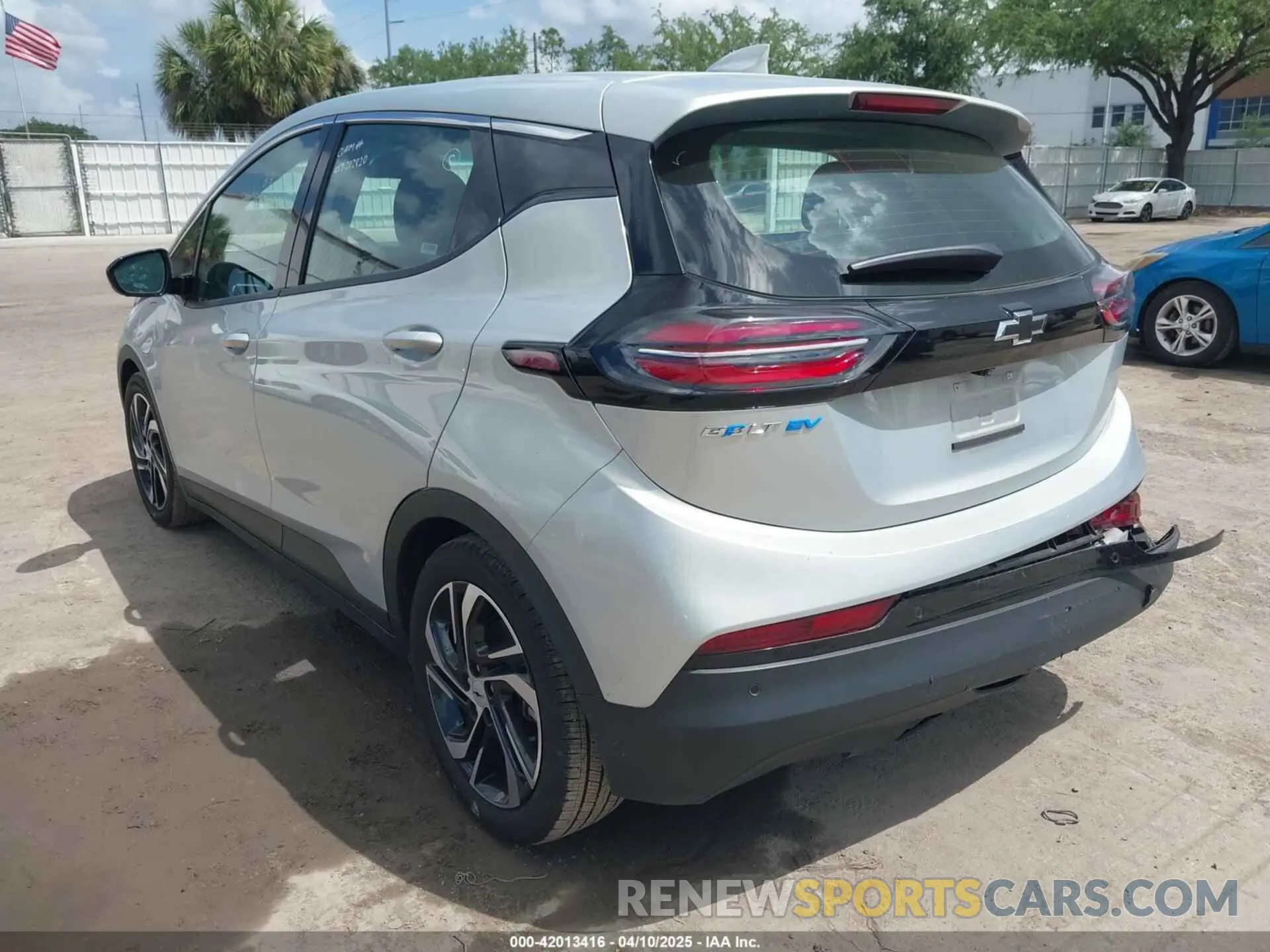 3 Photograph of a damaged car 1G1FX6S03P4184738 CHEVROLET BOLT EV 2023