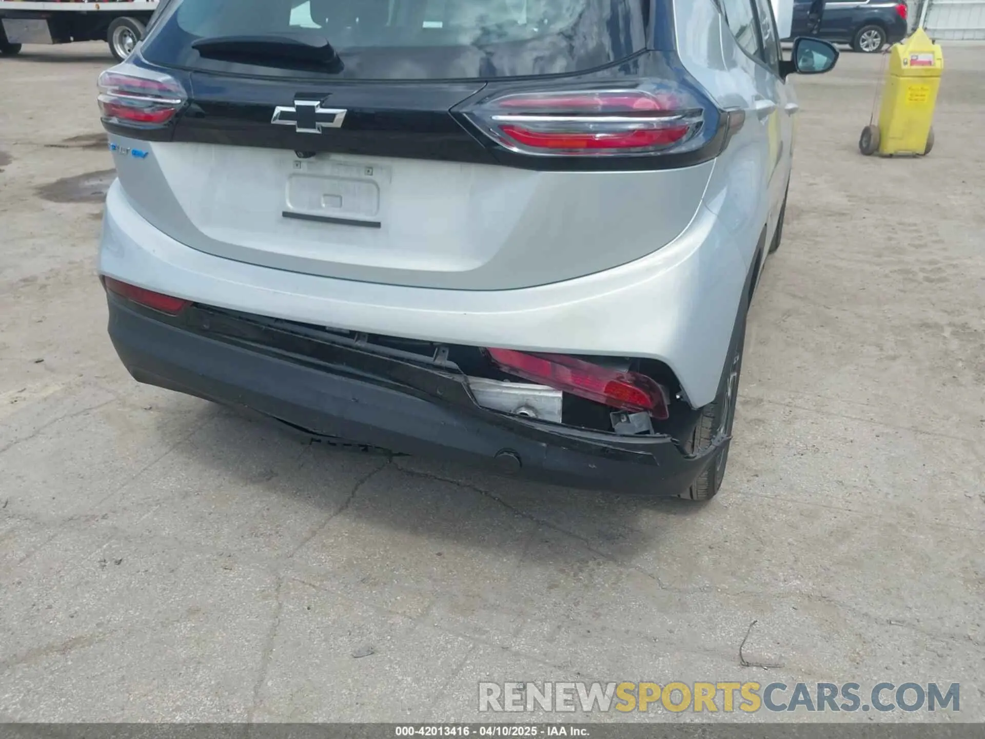 6 Photograph of a damaged car 1G1FX6S03P4184738 CHEVROLET BOLT EV 2023
