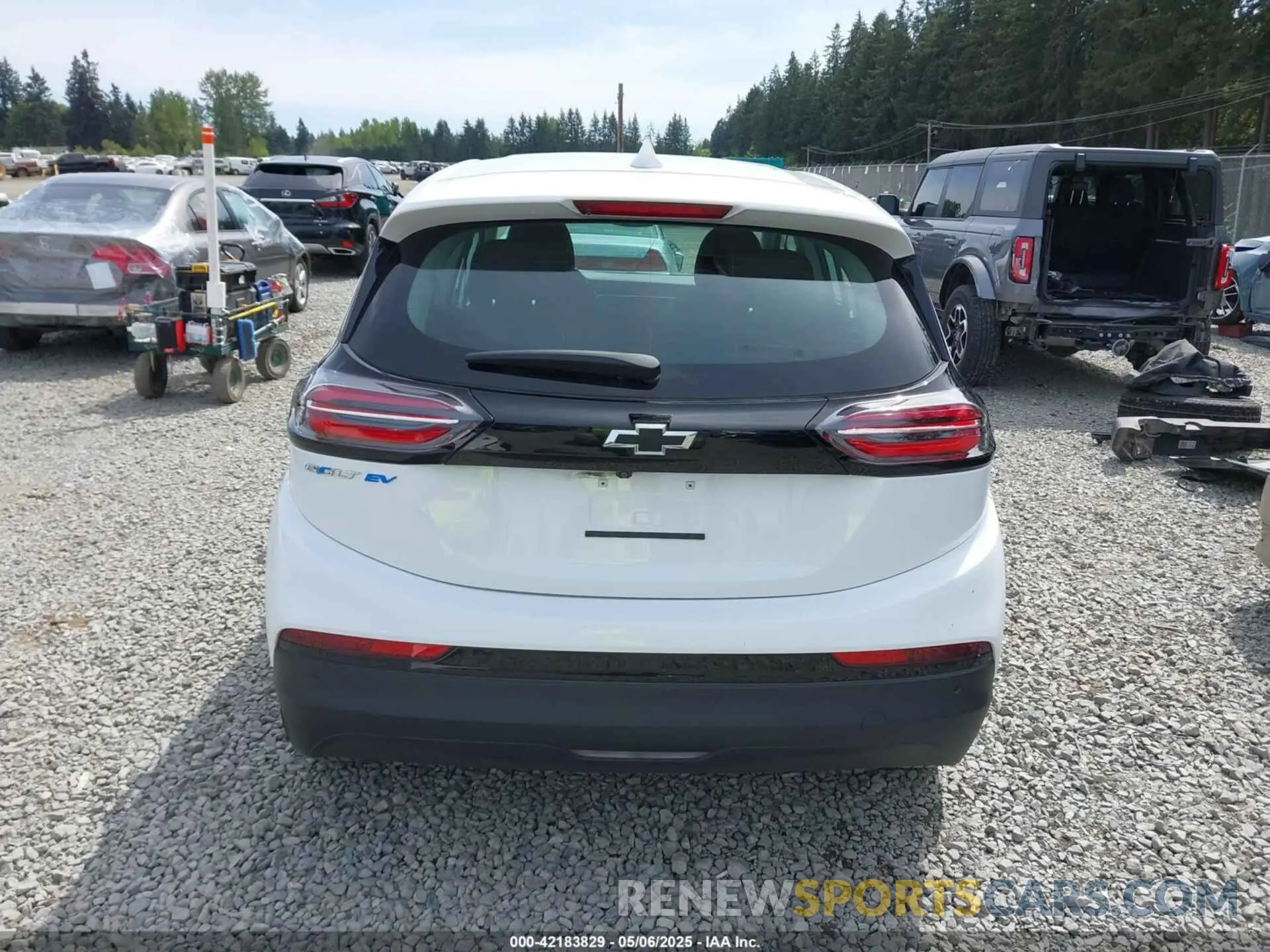 17 Фотография поврежденного автомобиля 1G1FX6S03P4202347 CHEVROLET BOLT EV 2023