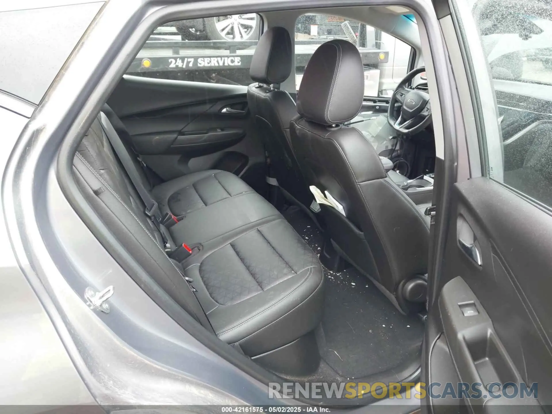 8 Фотография поврежденного автомобиля 1G1FX6S07P4135638 CHEVROLET BOLT EV 2023