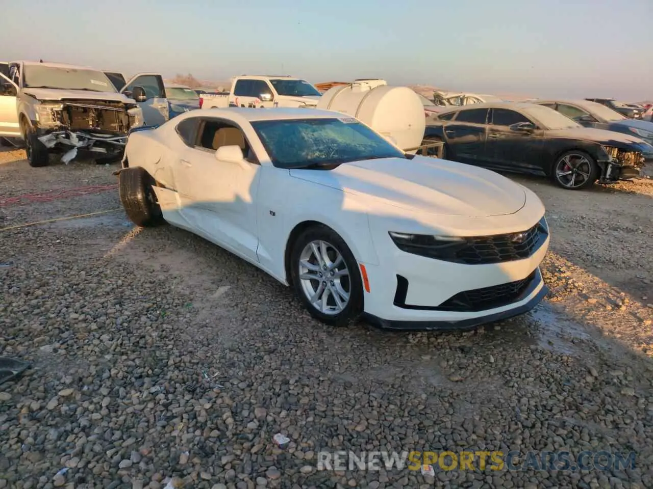 4 Photograph of a damaged car 1G1FA1RX3K0127107 CHEVROLET CAMARO 2019