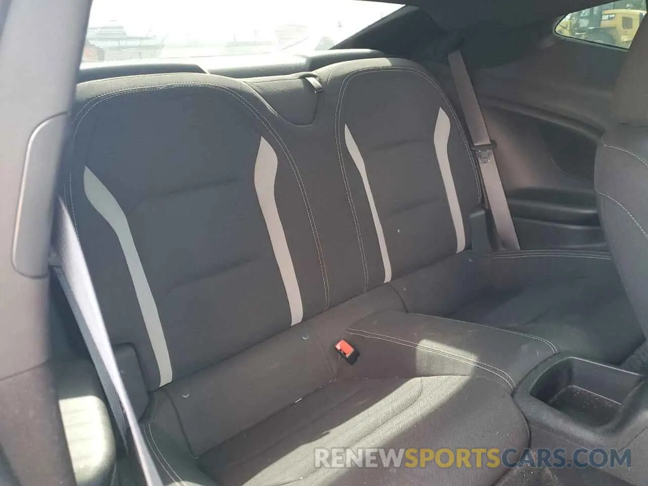 10 Photograph of a damaged car 1G1FB1RS3K0109935 CHEVROLET CAMARO 2019
