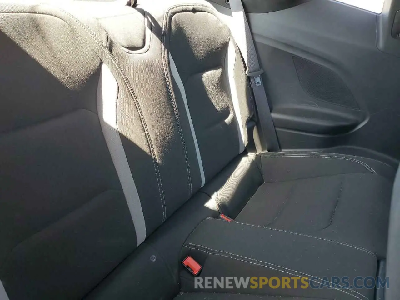 10 Photograph of a damaged car 1G1FB1RS5K0147845 CHEVROLET CAMARO 2019
