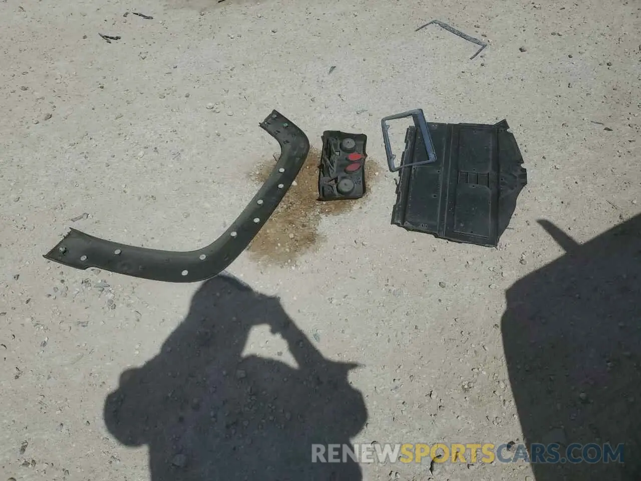 14 Photograph of a damaged car 1G1FB1RS6K0106754 CHEVROLET CAMARO 2019