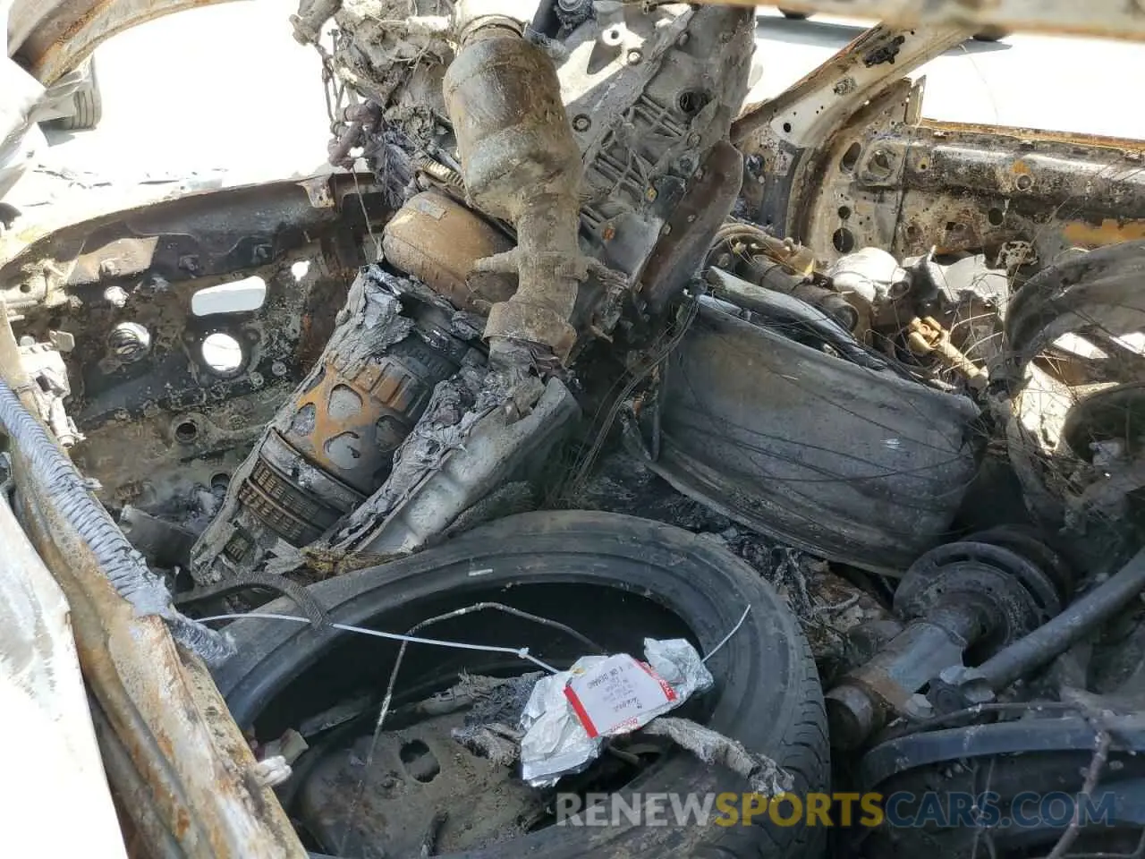 8 Photograph of a damaged car 1G1FB1RS6K0118046 CHEVROLET CAMARO 2019