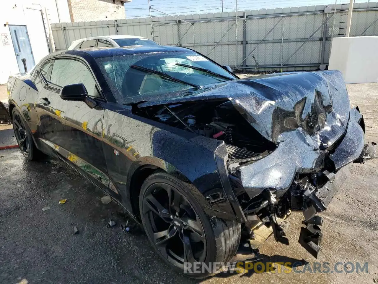 4 Фотография поврежденного автомобиля 1G1FB1RS9K0150960 CHEVROLET CAMARO 2019