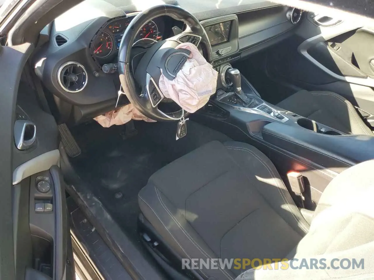 8 Фотография поврежденного автомобиля 1G1FB1RS9K0150960 CHEVROLET CAMARO 2019