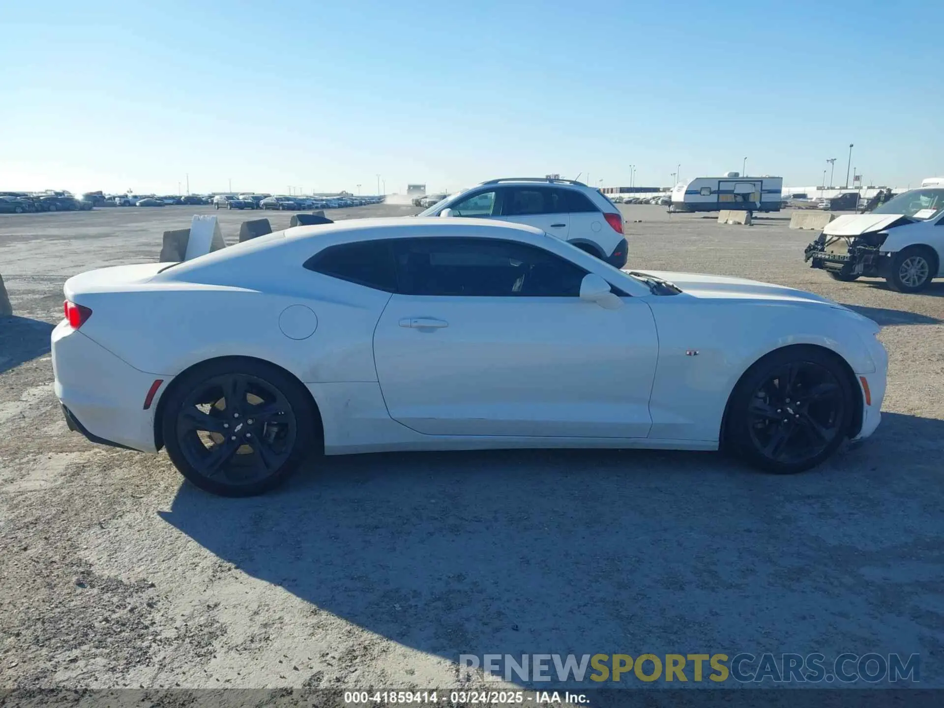 13 Фотография поврежденного автомобиля 1G1FB1RX0K0147019 CHEVROLET CAMARO 2019