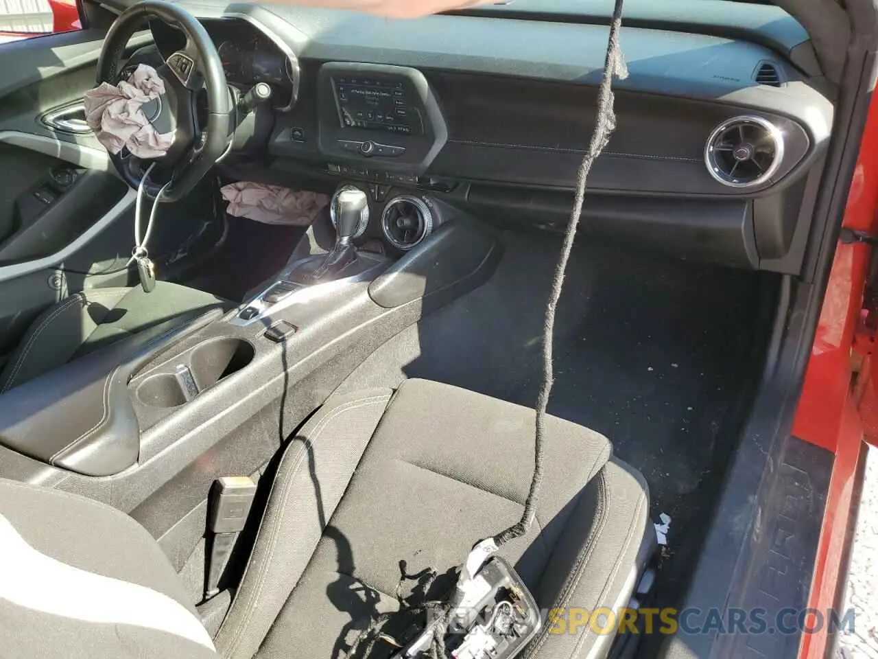 8 Photograph of a damaged car 1G1FB1RX1K0117219 CHEVROLET CAMARO 2019
