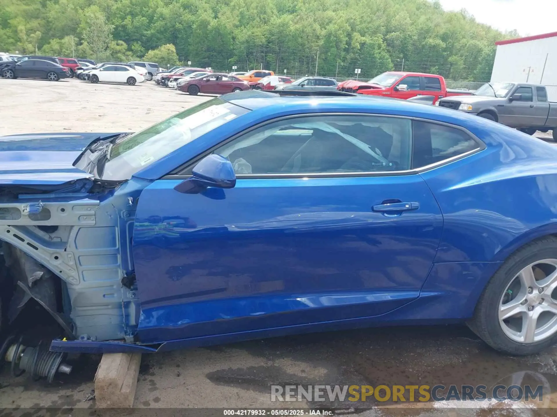15 Photograph of a damaged car 1G1FB1RX7K0151147 CHEVROLET CAMARO 2019