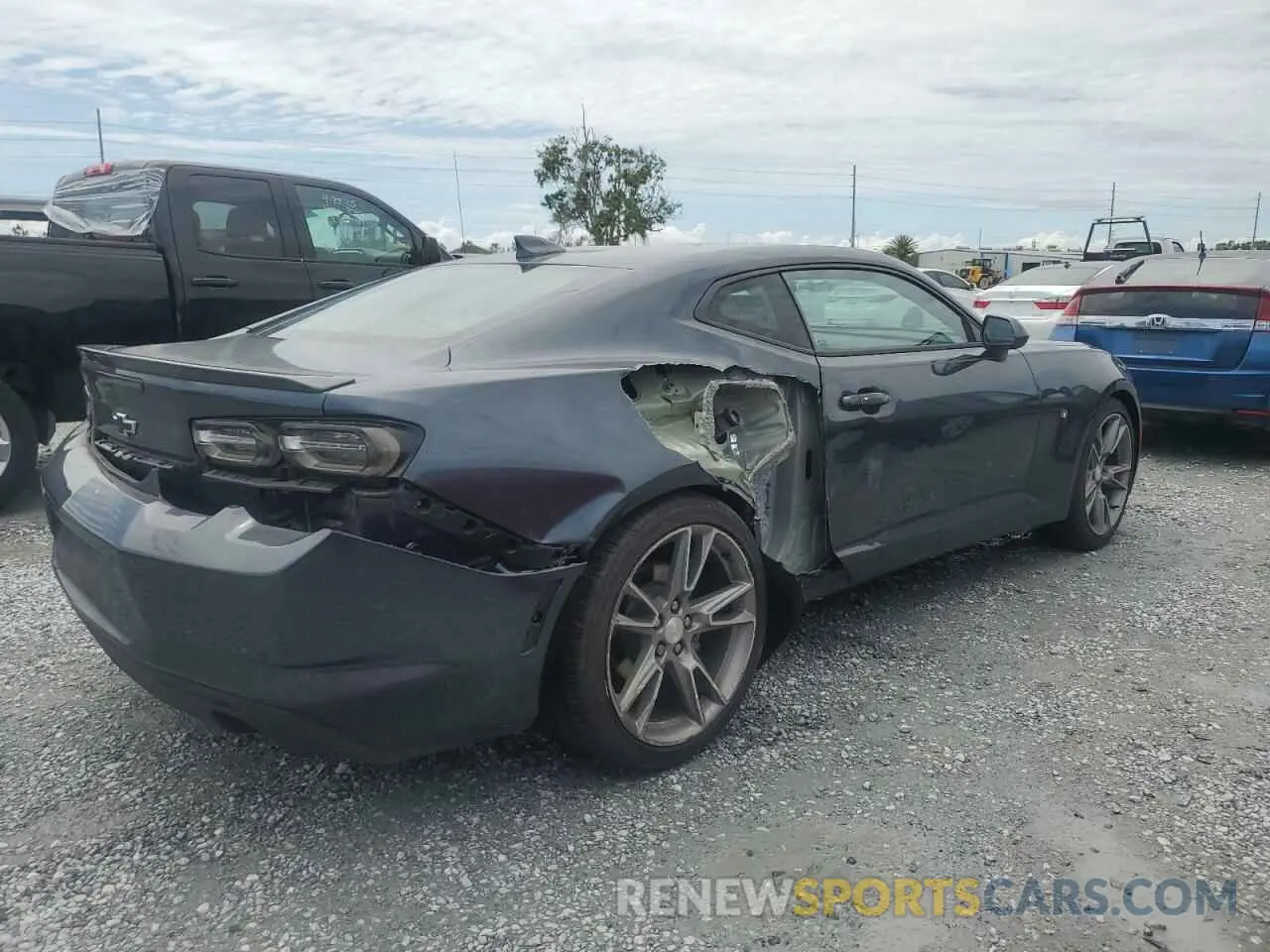 3 Фотография поврежденного автомобиля 1G1FD1RS5K0124642 CHEVROLET CAMARO 2019