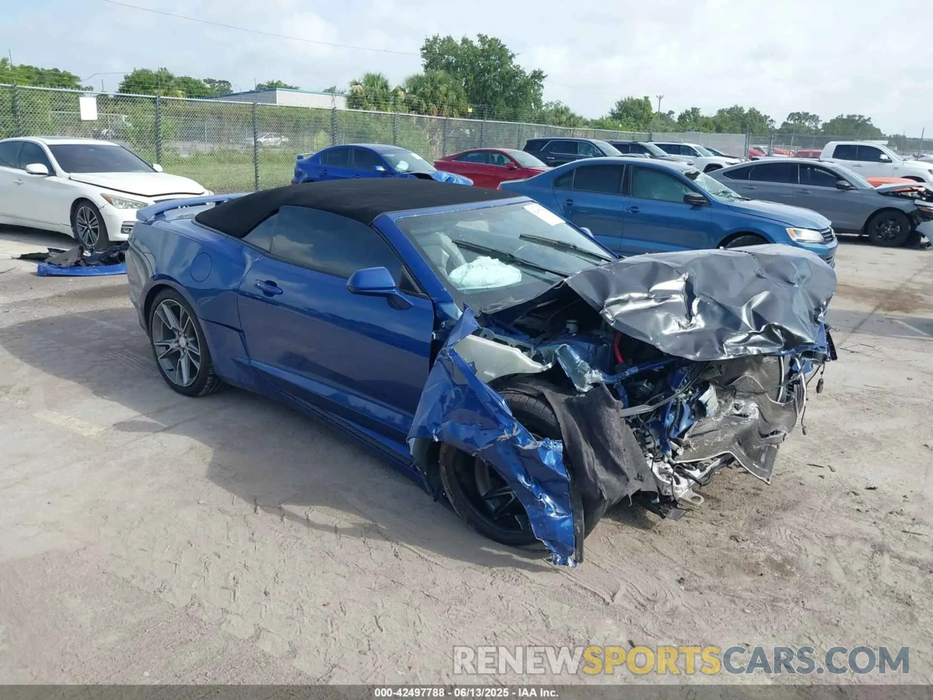 1 Photograph of a damaged car 1G1FD3DS5K0156848 CHEVROLET CAMARO 2019