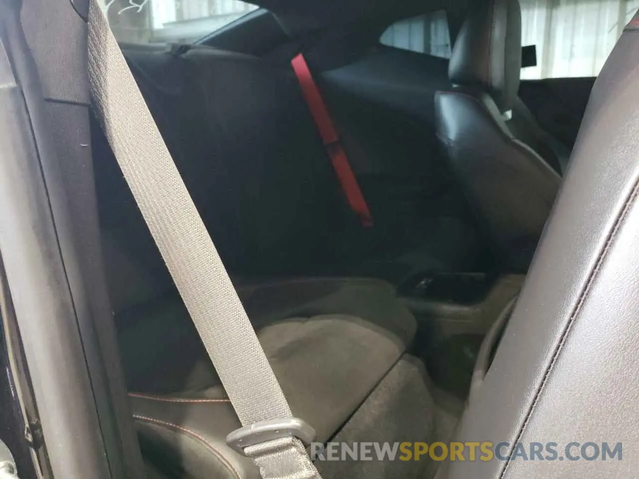 10 Photograph of a damaged car 1G1FE1R71K0103425 CHEVROLET CAMARO 2019