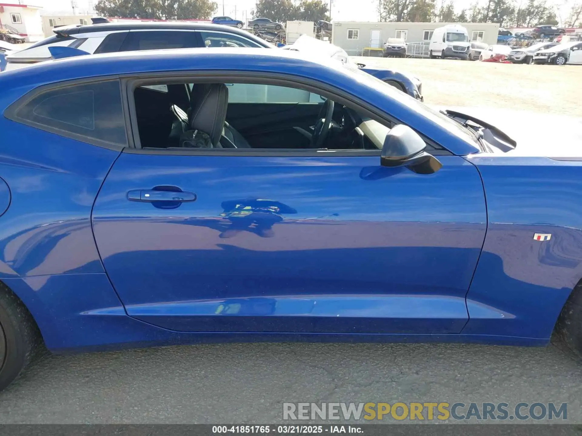 13 Photograph of a damaged car 1G1FE1R74K0156829 CHEVROLET CAMARO 2019