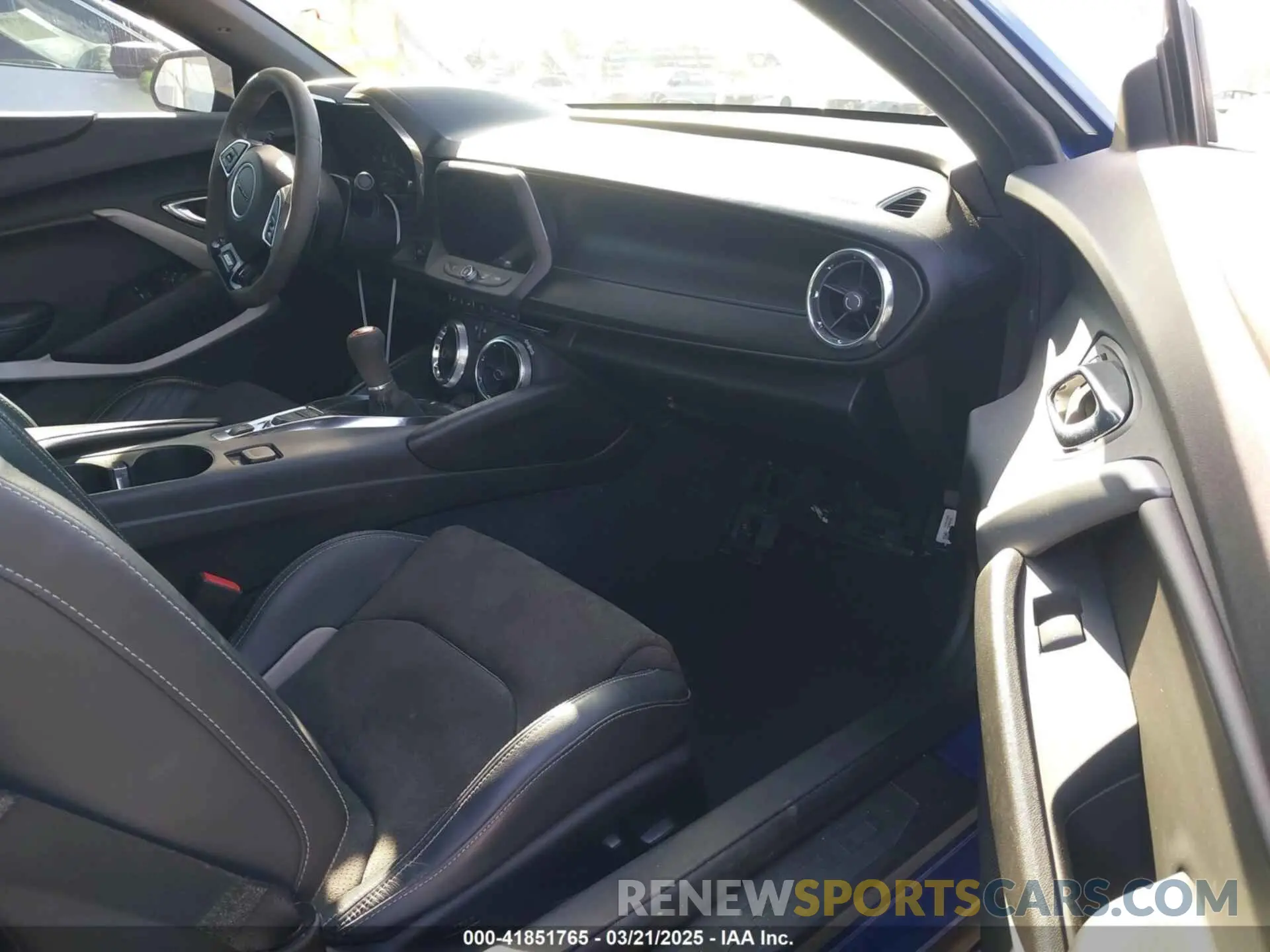 5 Photograph of a damaged car 1G1FE1R74K0156829 CHEVROLET CAMARO 2019