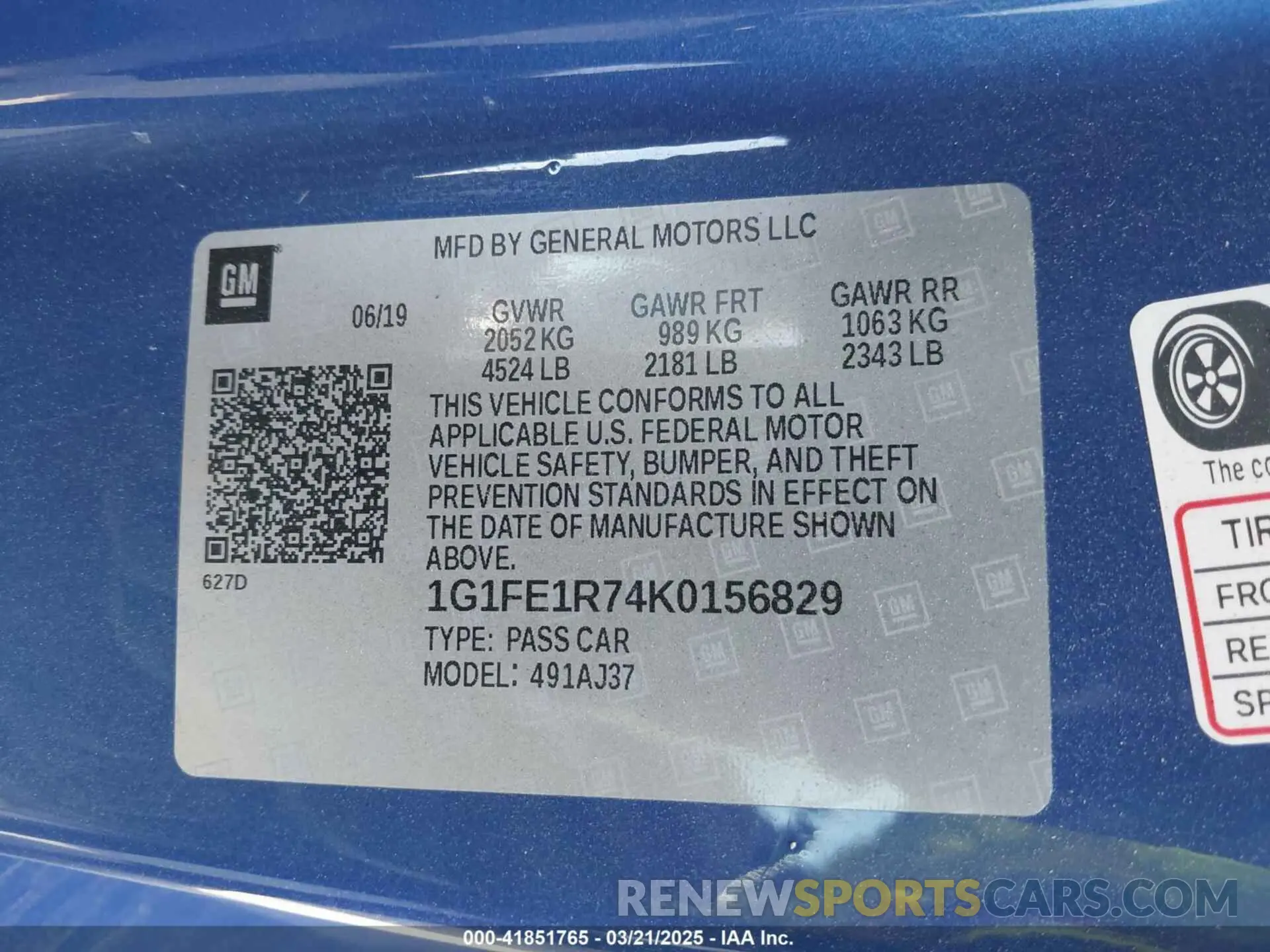 9 Photograph of a damaged car 1G1FE1R74K0156829 CHEVROLET CAMARO 2019