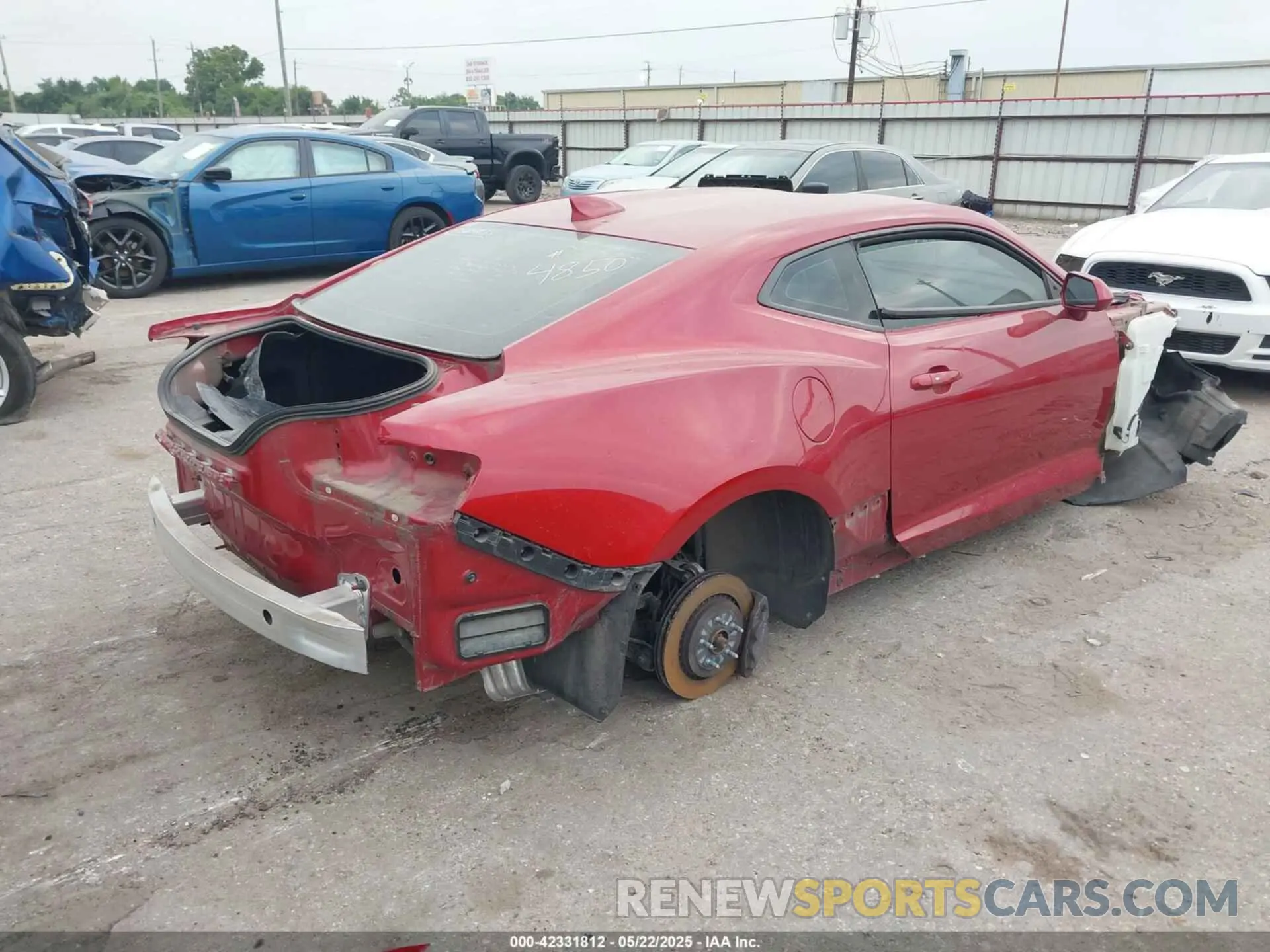 4 Photograph of a damaged car 1G1FF1R70K0154850 CHEVROLET CAMARO 2019
