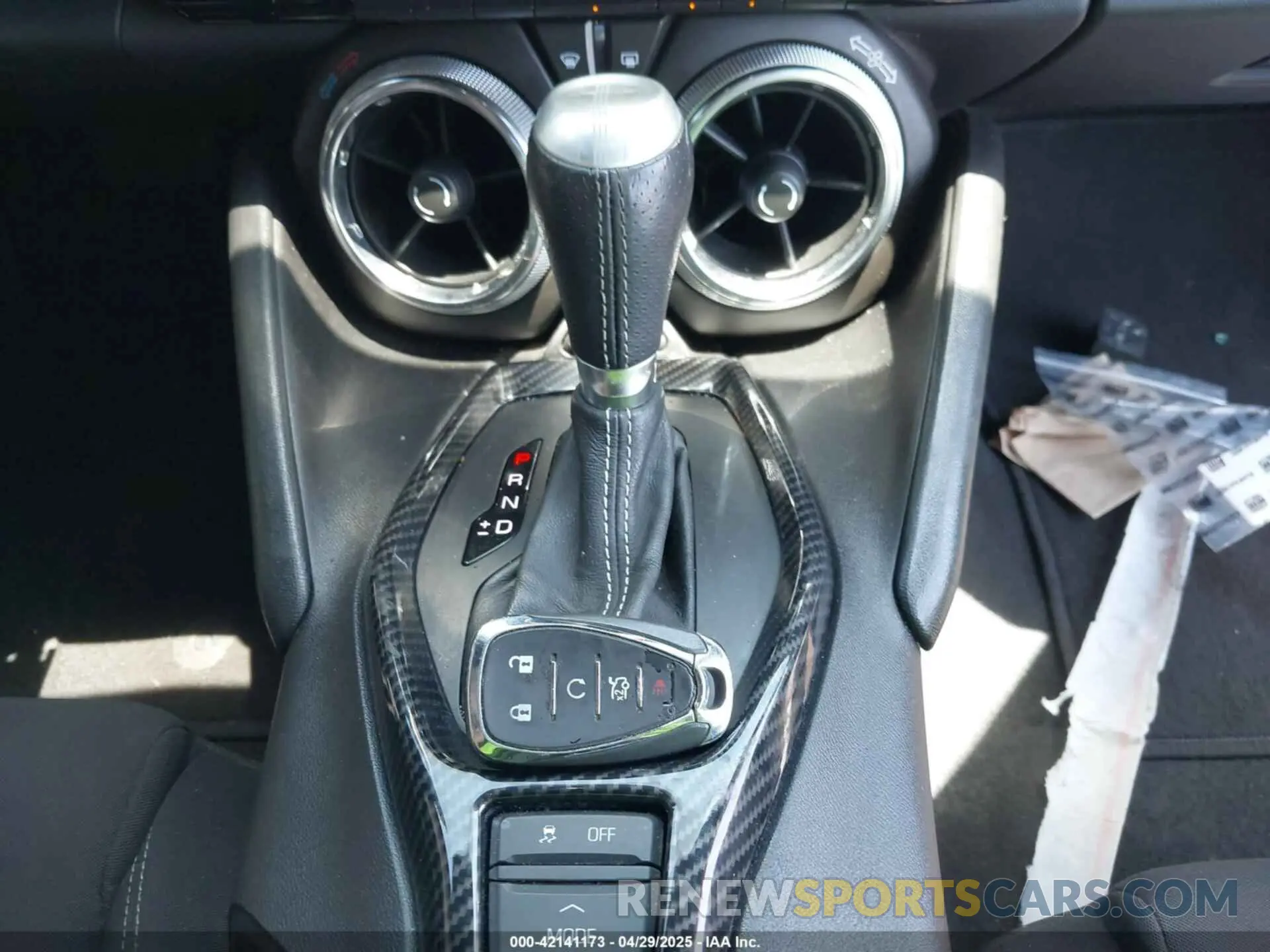 11 Фотография поврежденного автомобиля 1G1FF1R72K0115063 CHEVROLET CAMARO 2019