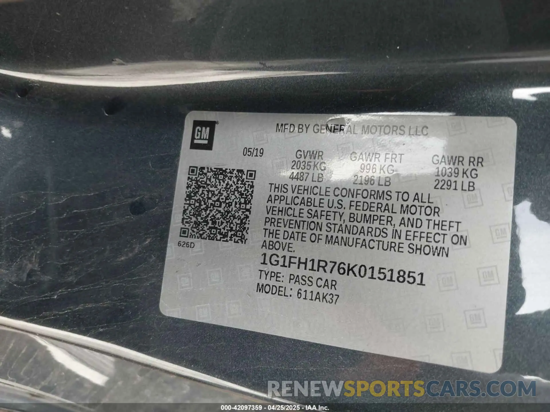 9 Photograph of a damaged car 1G1FH1R76K0151851 CHEVROLET CAMARO 2019