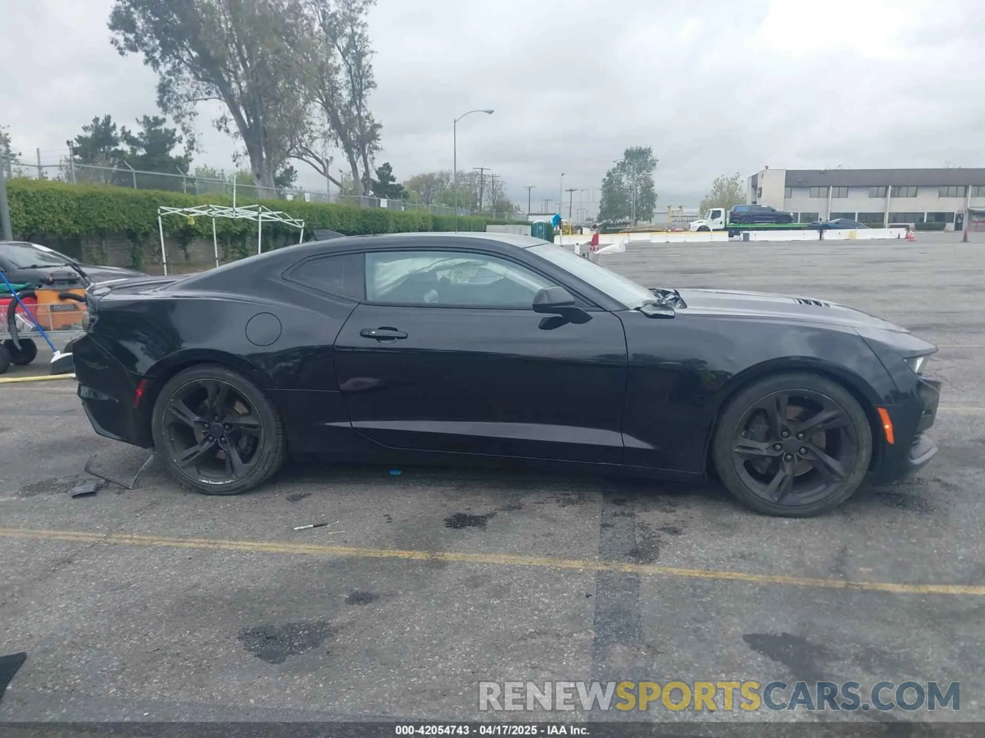 13 Photograph of a damaged car 1G1FH1R7XK0105035 CHEVROLET CAMARO 2019