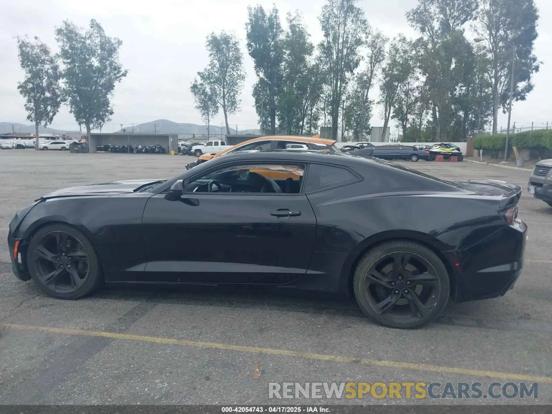 14 Photograph of a damaged car 1G1FH1R7XK0105035 CHEVROLET CAMARO 2019