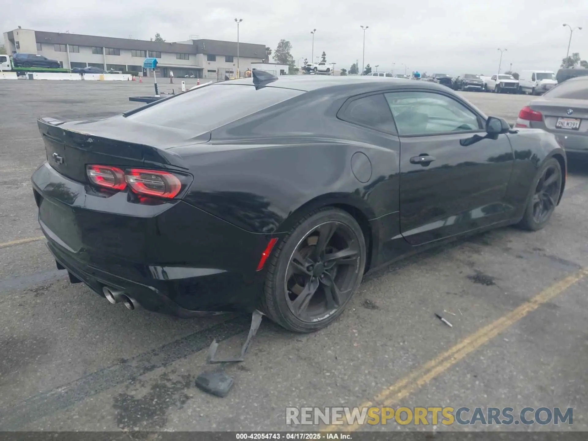 4 Photograph of a damaged car 1G1FH1R7XK0105035 CHEVROLET CAMARO 2019