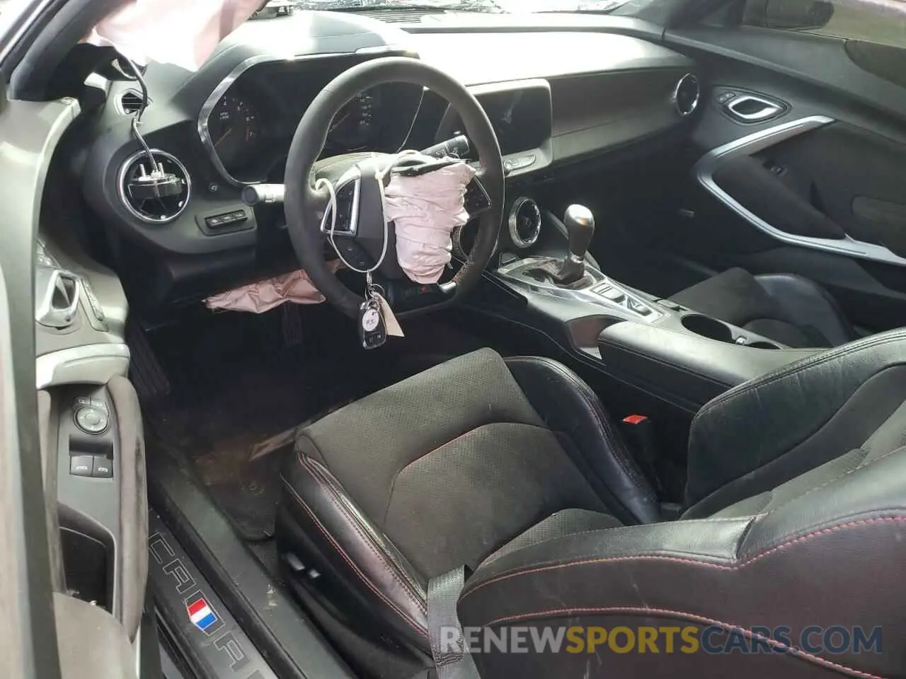 8 Photograph of a damaged car 1G1FK1R62K0115941 CHEVROLET CAMARO 2019
