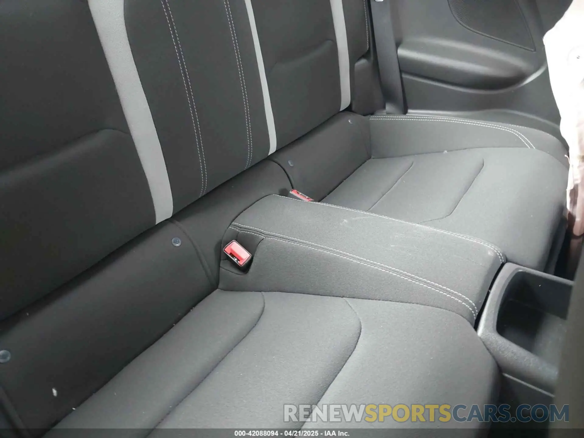 8 Фотография поврежденного автомобиля 1G1FA1RX8L0106464 CHEVROLET CAMARO 2020