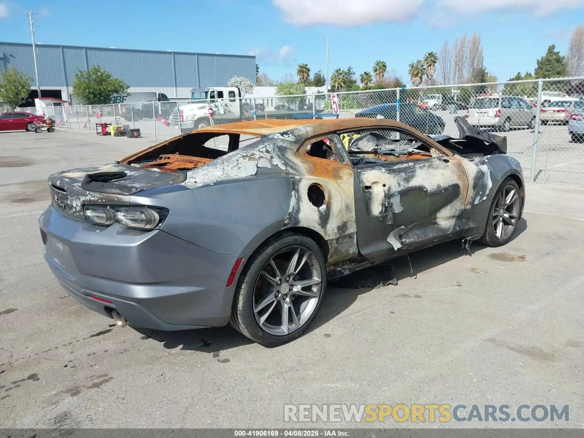 4 Фотография поврежденного автомобиля 1G1FB1RS3L0131726 CHEVROLET CAMARO 2020