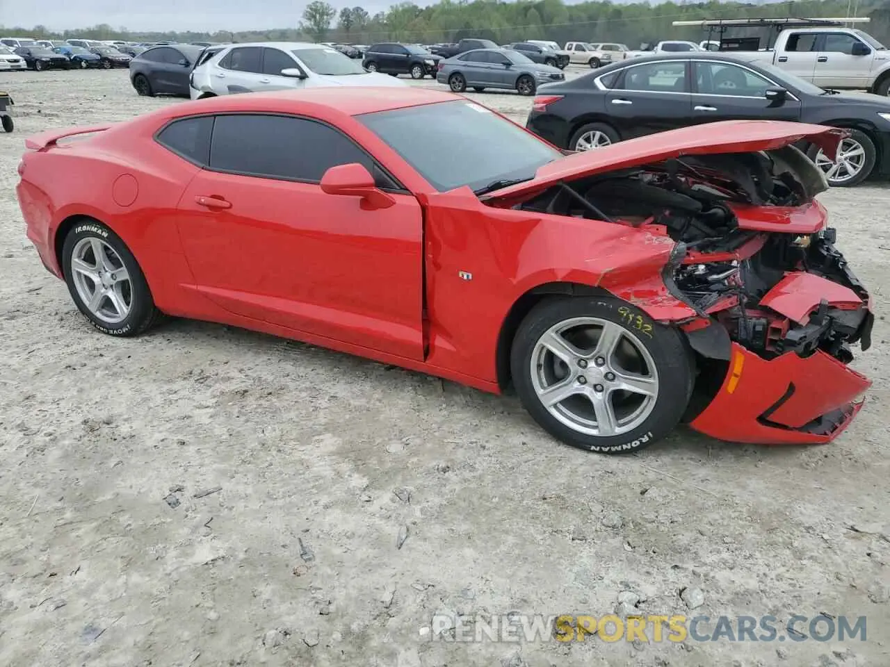 4 Photograph of a damaged car 1G1FB1RS8L0112394 CHEVROLET CAMARO 2020