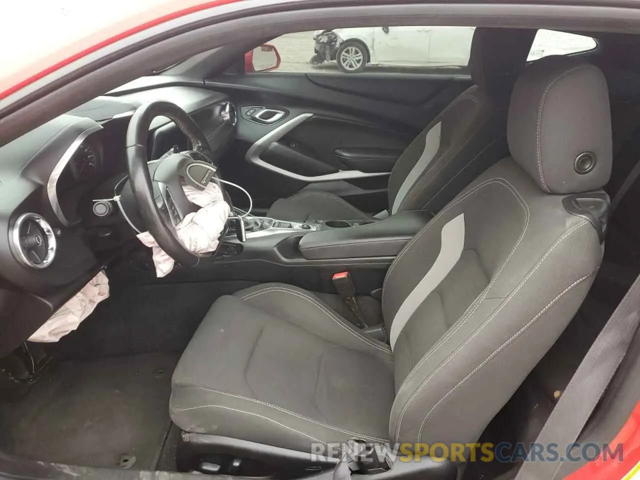 7 Photograph of a damaged car 1G1FB1RS8L0112394 CHEVROLET CAMARO 2020