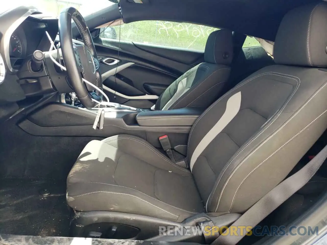 7 Photograph of a damaged car 1G1FB1RS8L0123444 CHEVROLET CAMARO 2020