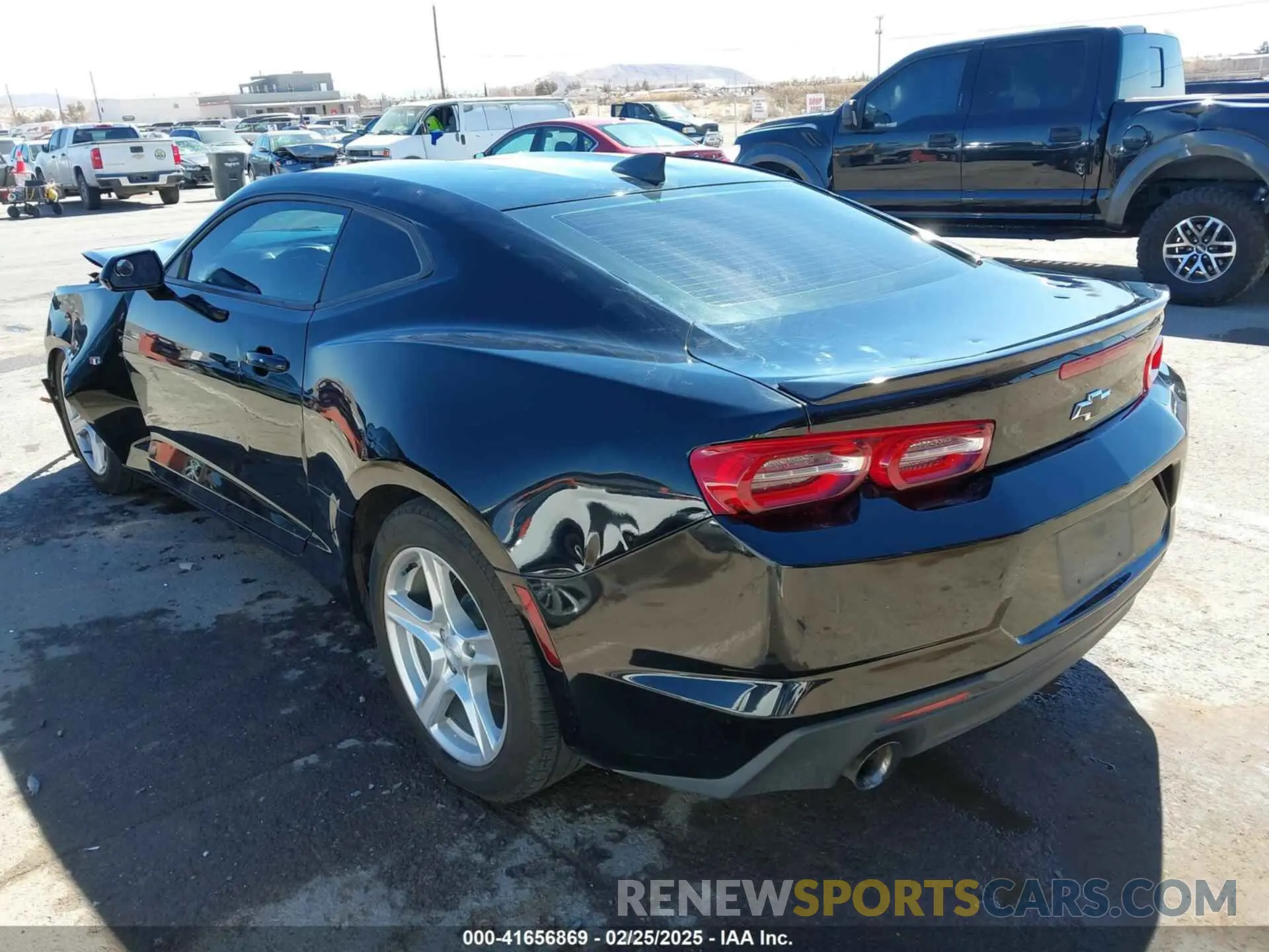 3 Photograph of a damaged car 1G1FB1RS9L0132461 CHEVROLET CAMARO 2020