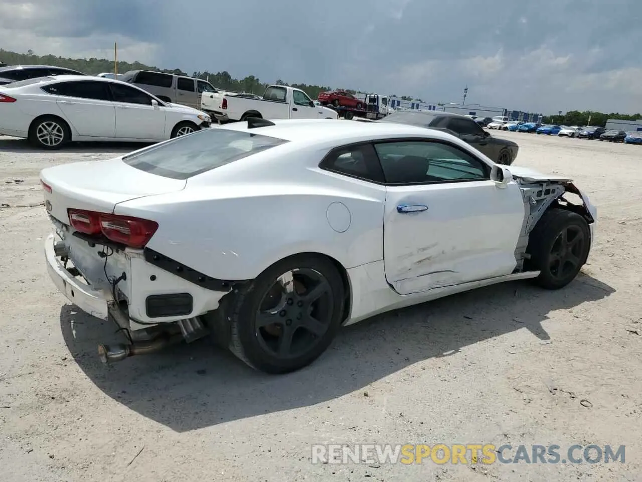 3 Photograph of a damaged car 1G1FB1RSXL0103745 CHEVROLET CAMARO 2020