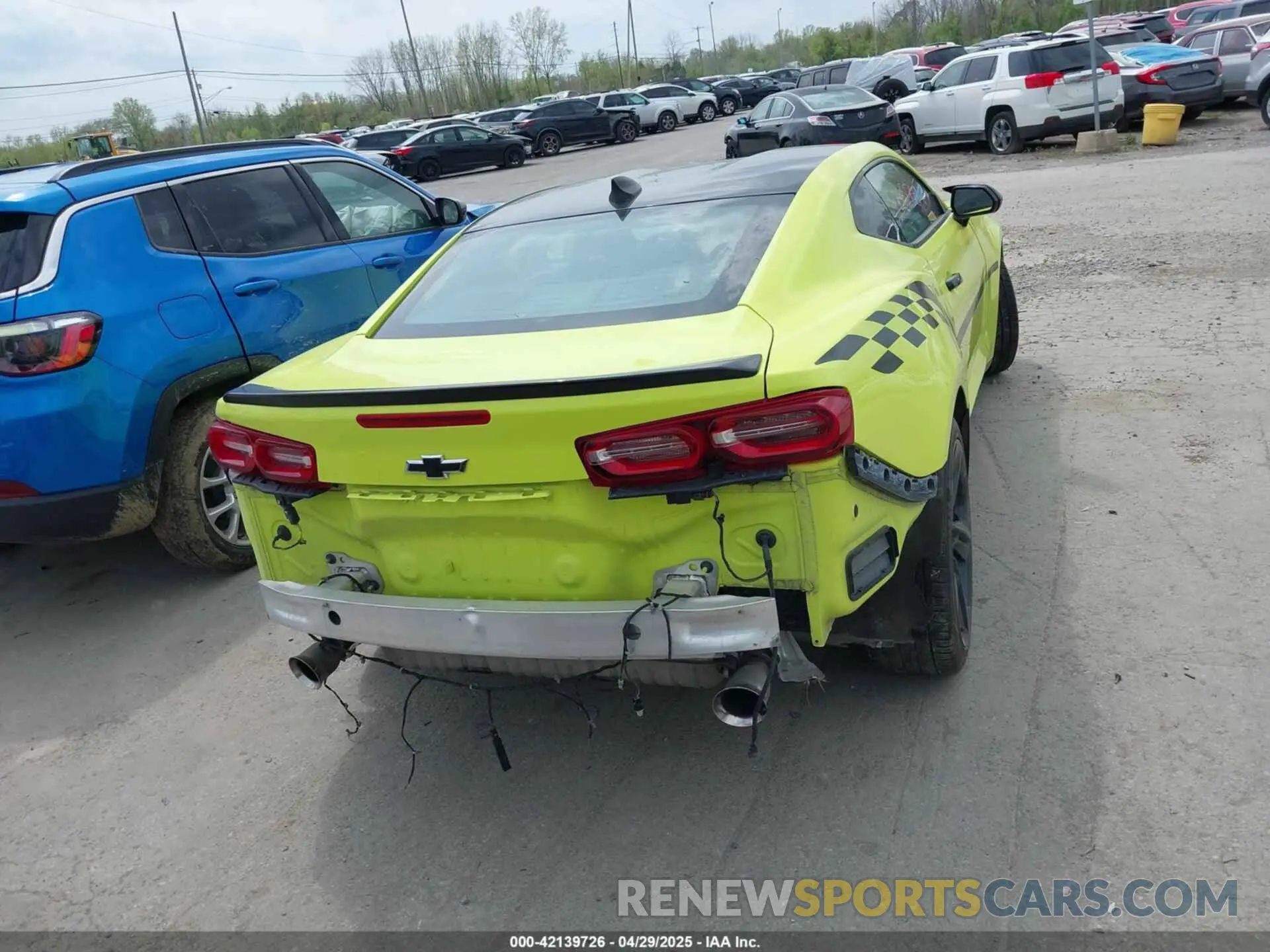 17 Photograph of a damaged car 1G1FB1RSXL0108606 CHEVROLET CAMARO 2020