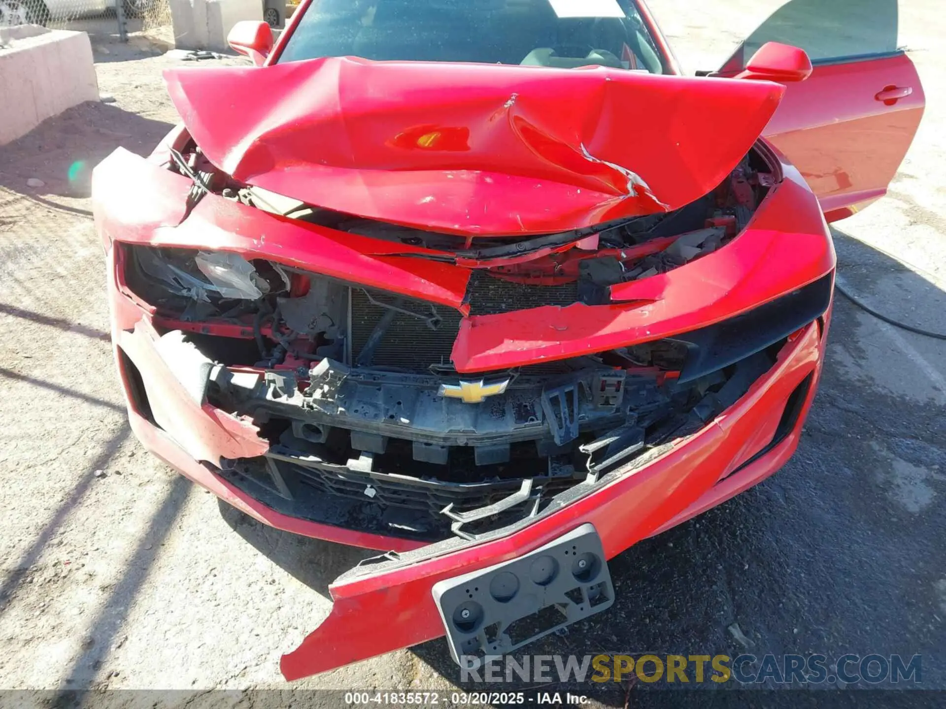 6 Фотография поврежденного автомобиля 1G1FB1RX2L0122611 CHEVROLET CAMARO 2020