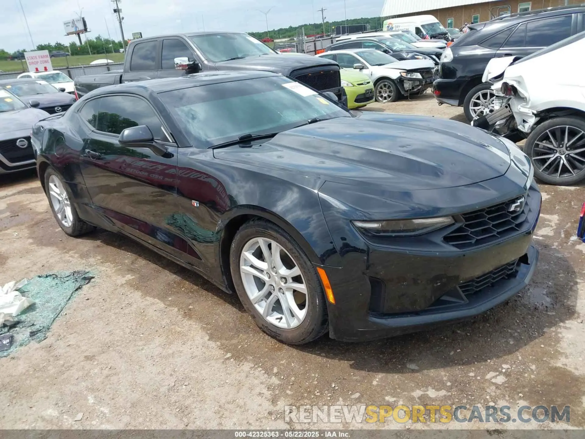 1 Photograph of a damaged car 1G1FB1RX4L0140365 CHEVROLET CAMARO 2020