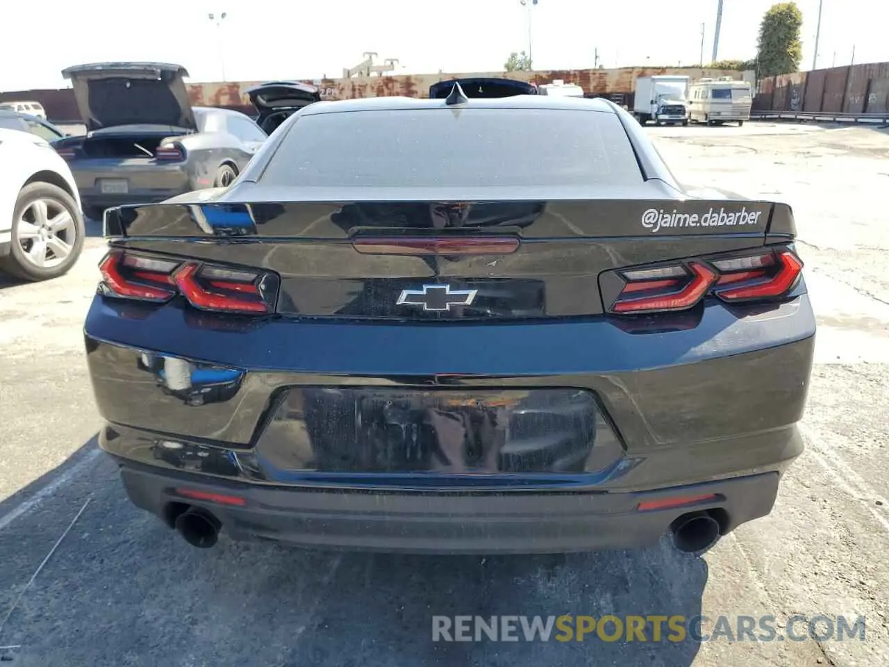 6 Photograph of a damaged car 1G1FB1RX6L0114866 CHEVROLET CAMARO 2020