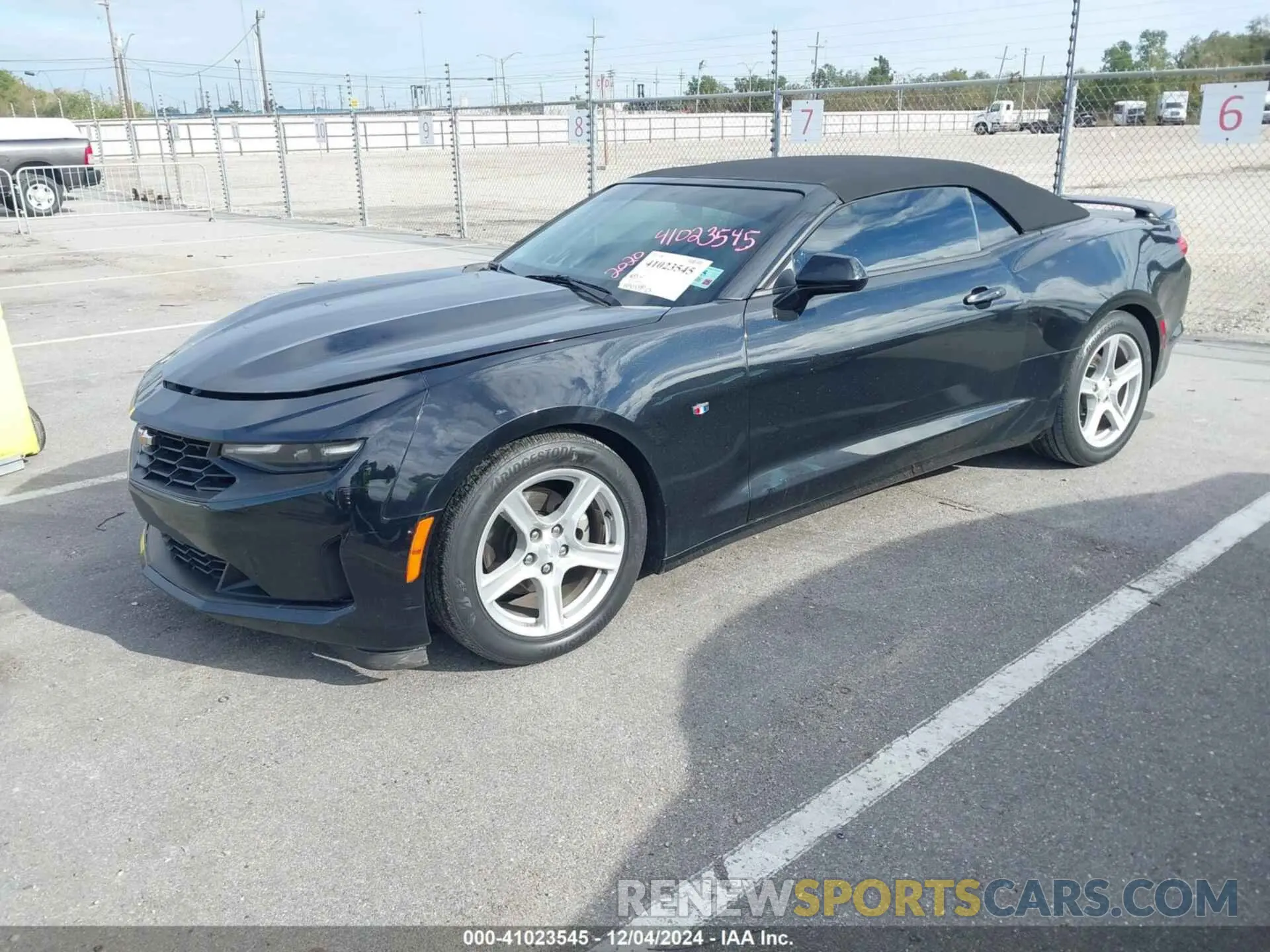 2 Фотография поврежденного автомобиля 1G1FB3DS9L0112858 CHEVROLET CAMARO 2020