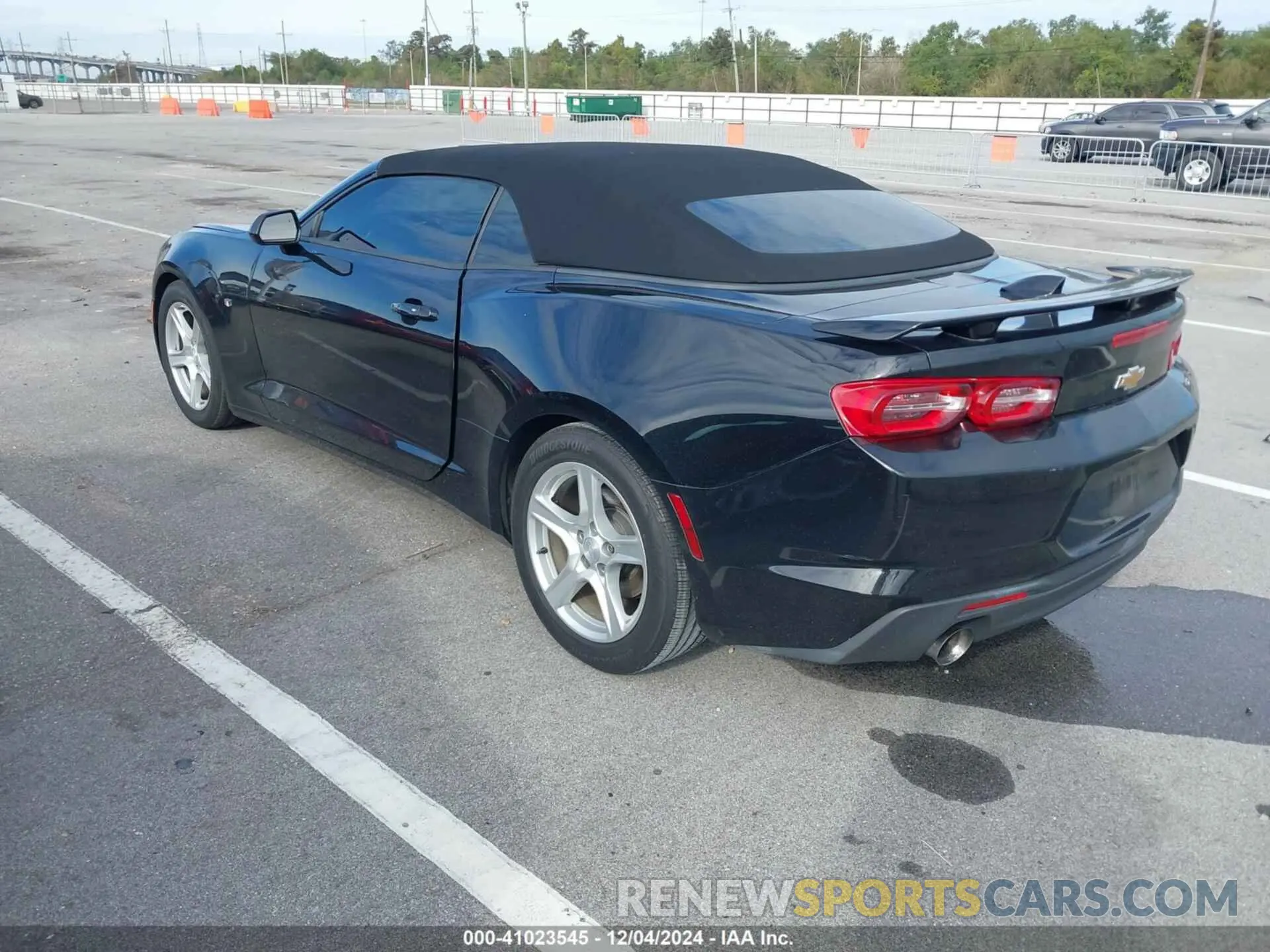 3 Фотография поврежденного автомобиля 1G1FB3DS9L0112858 CHEVROLET CAMARO 2020