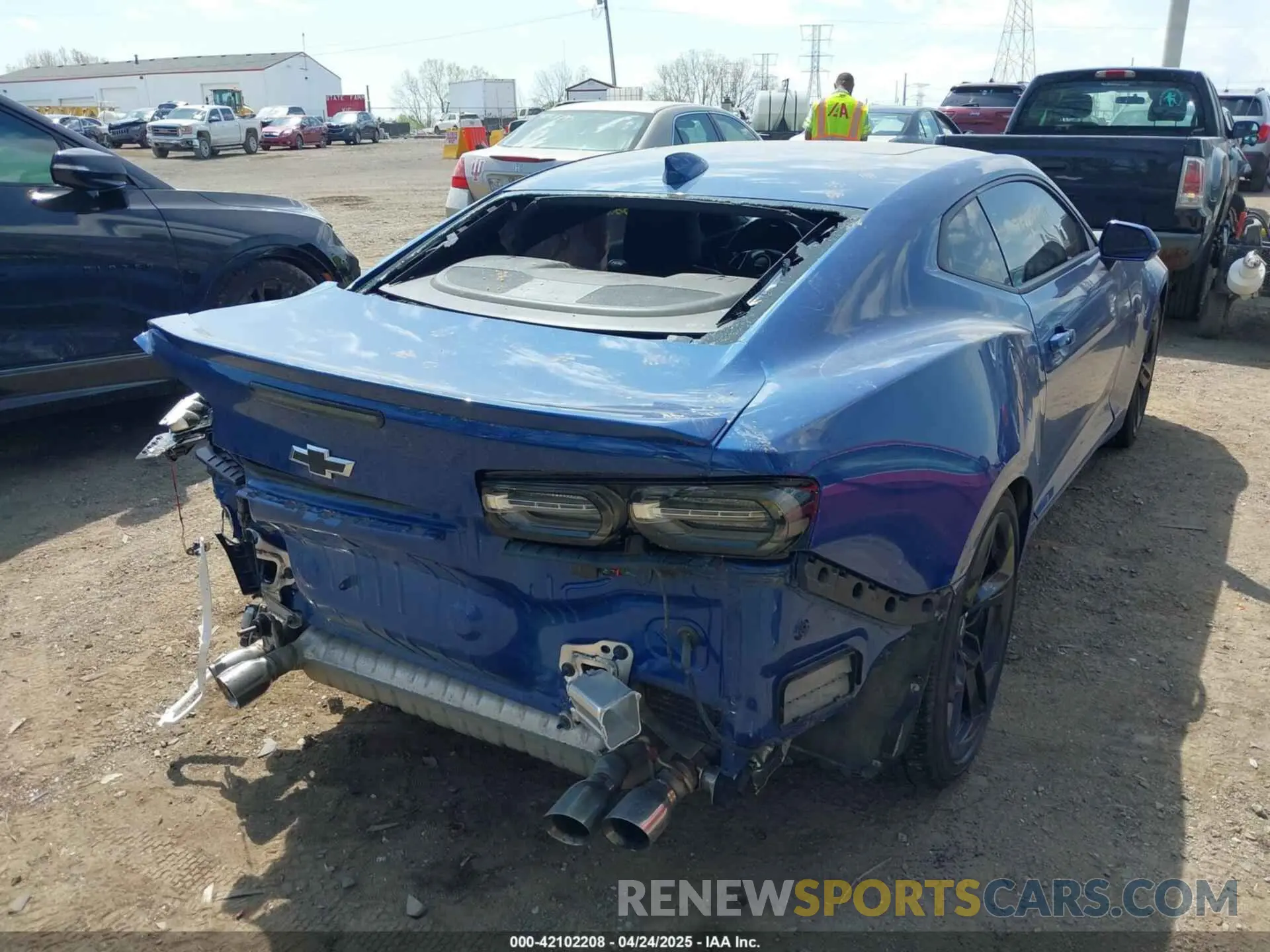 4 Photograph of a damaged car 1G1FD1RS2L0101594 CHEVROLET CAMARO 2020