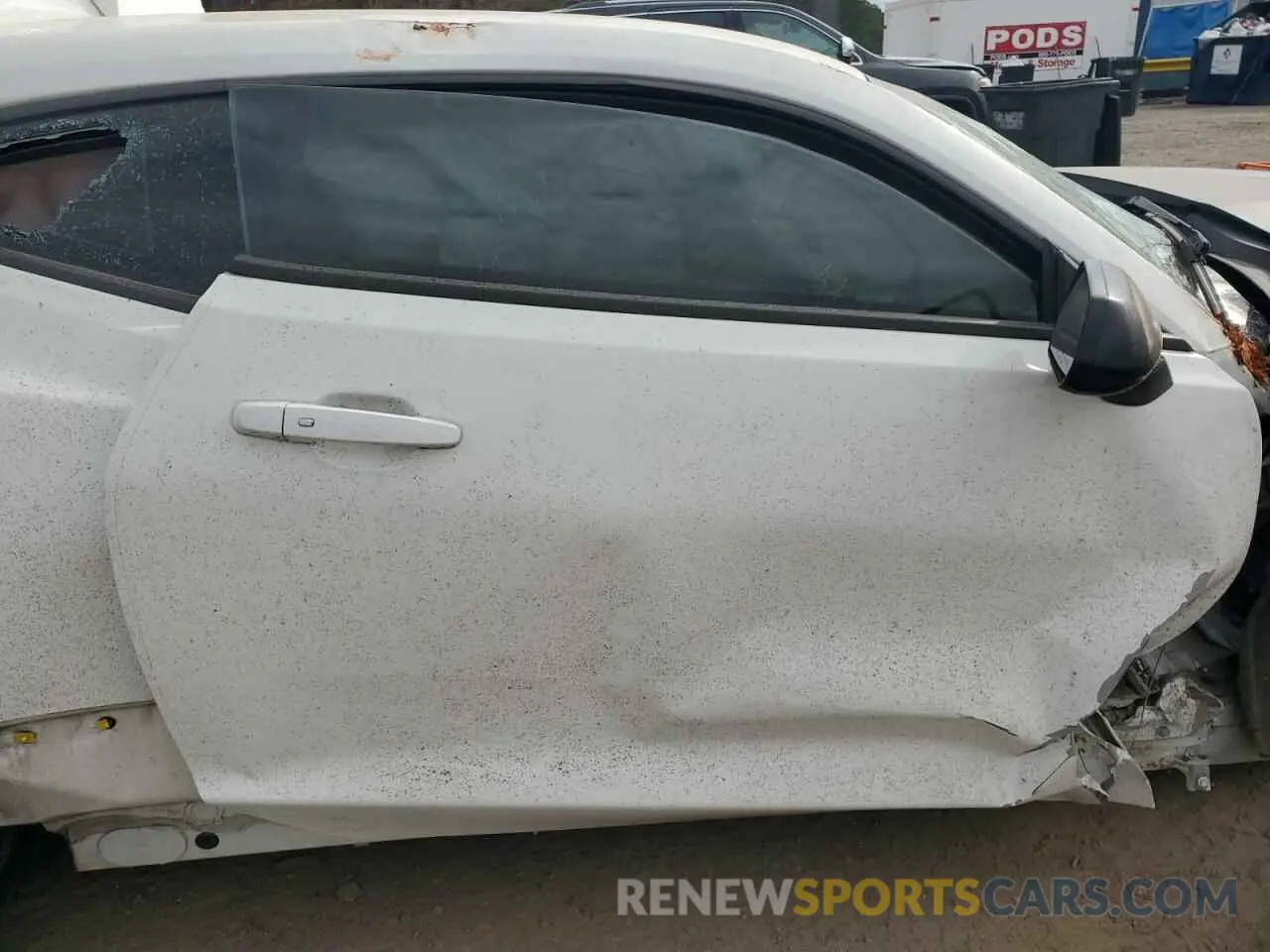 11 Photograph of a damaged car 1G1FE1R72L0135544 CHEVROLET CAMARO 2020
